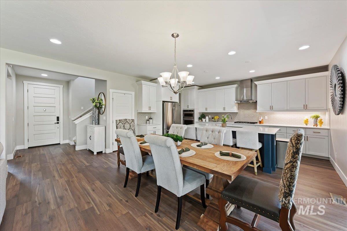 4856 N Predo Ave., Meridian, Idaho 83646, 5 Bedrooms, 3 Bathrooms, Residential For Sale, Price $598,000, 98985901