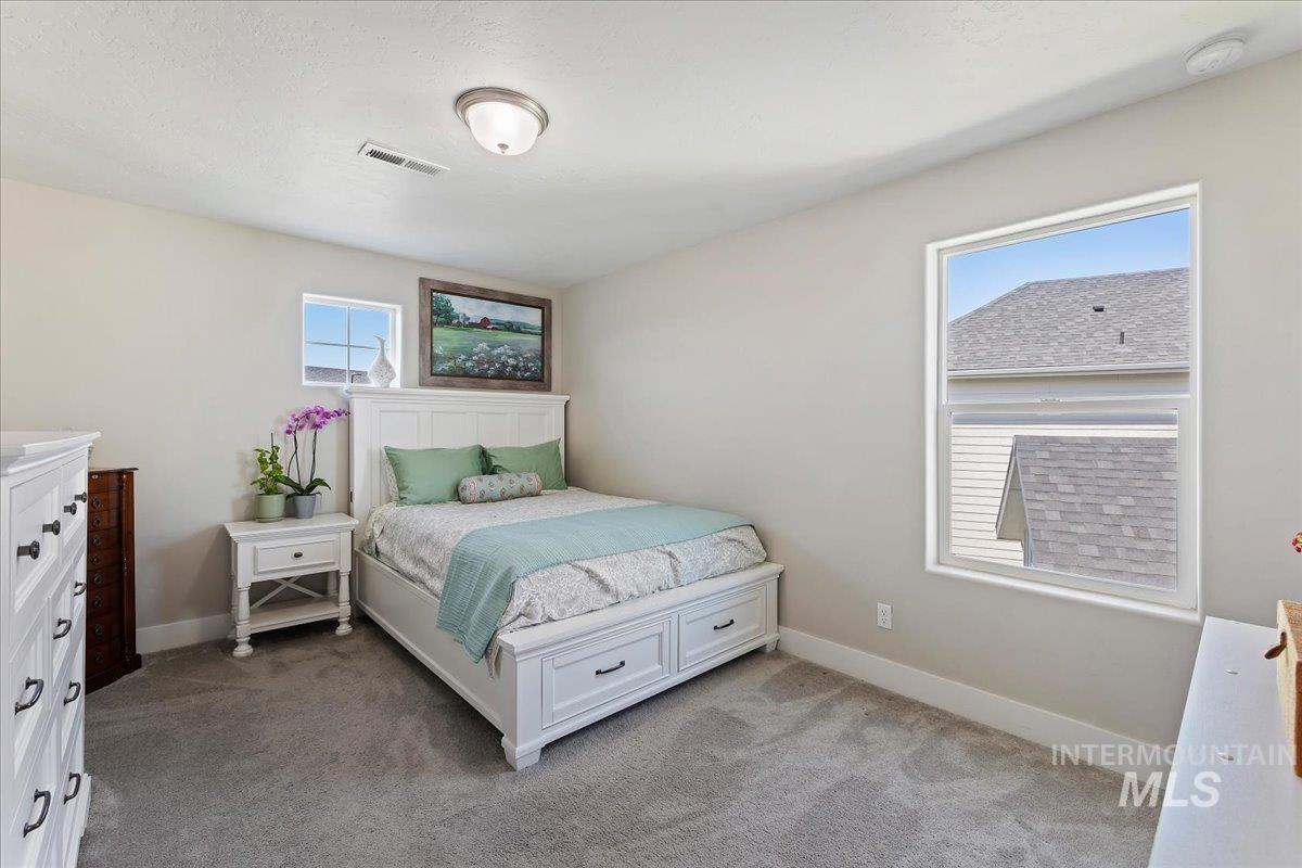 4856 N Predo Ave., Meridian, Idaho 83646, 5 Bedrooms, 3 Bathrooms, Residential For Sale, Price $598,000, 98985901