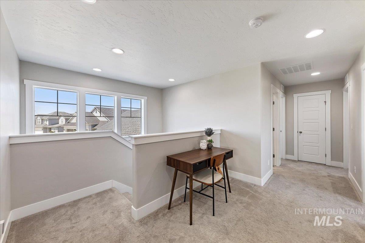 4856 N Predo Ave., Meridian, Idaho 83646, 5 Bedrooms, 3 Bathrooms, Residential For Sale, Price $598,000, 98985901