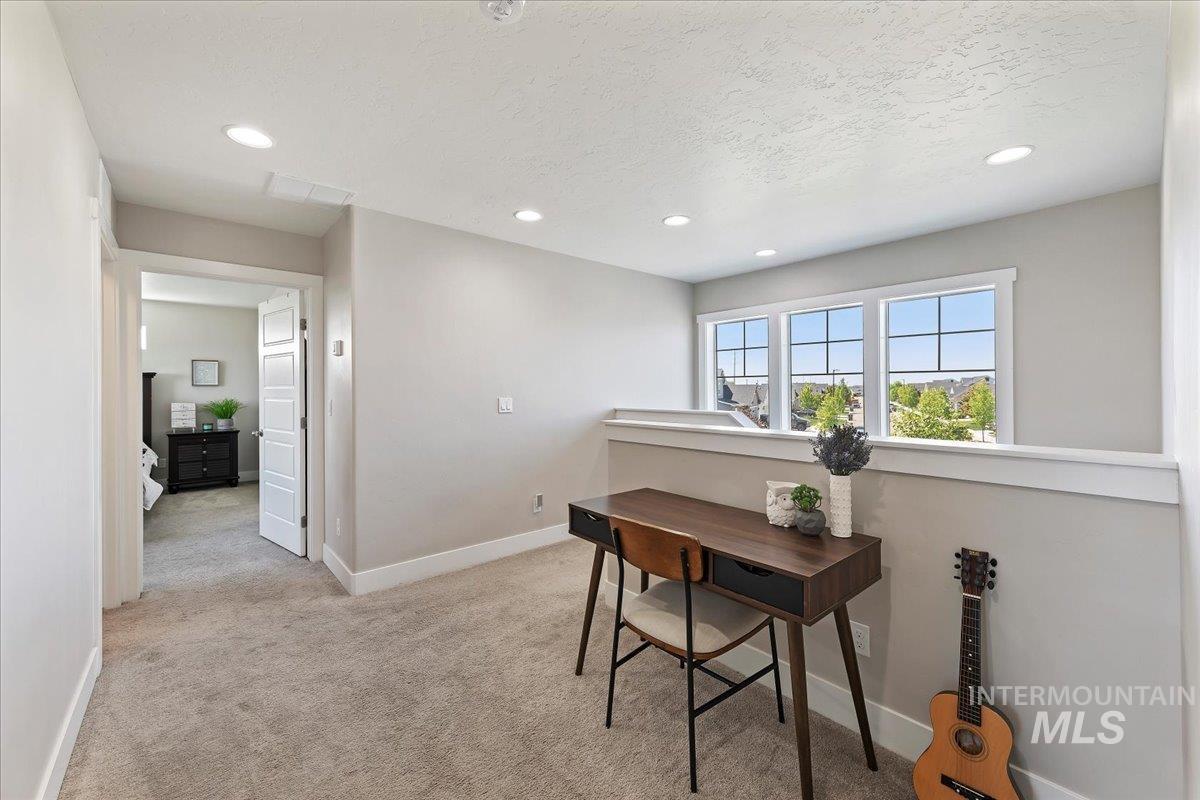 4856 N Predo Ave., Meridian, Idaho 83646, 5 Bedrooms, 3 Bathrooms, Residential For Sale, Price $598,000, 98985901