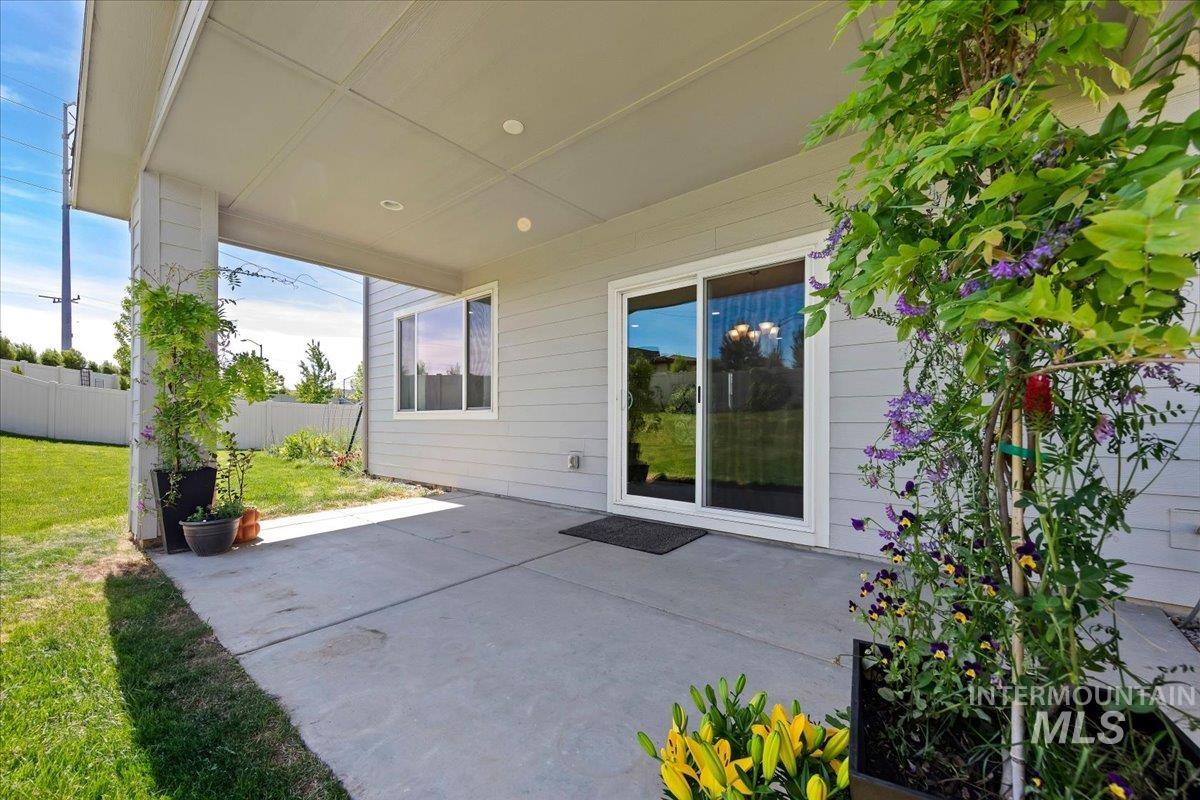 4856 N Predo Ave., Meridian, Idaho 83646, 5 Bedrooms, 3 Bathrooms, Residential For Sale, Price $598,000, 98985901