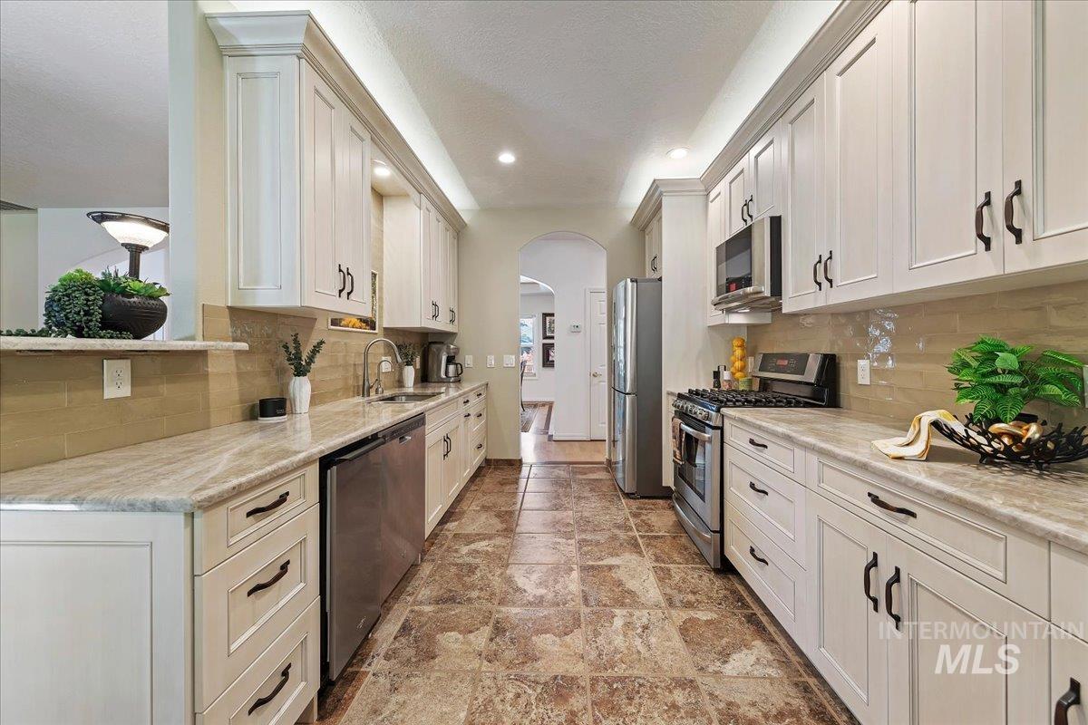 11820 W Dallan Dr, Boise, Idaho 83713, 4 Bedrooms, 2 Bathrooms, Residential For Sale, Price $637,500, 98985911