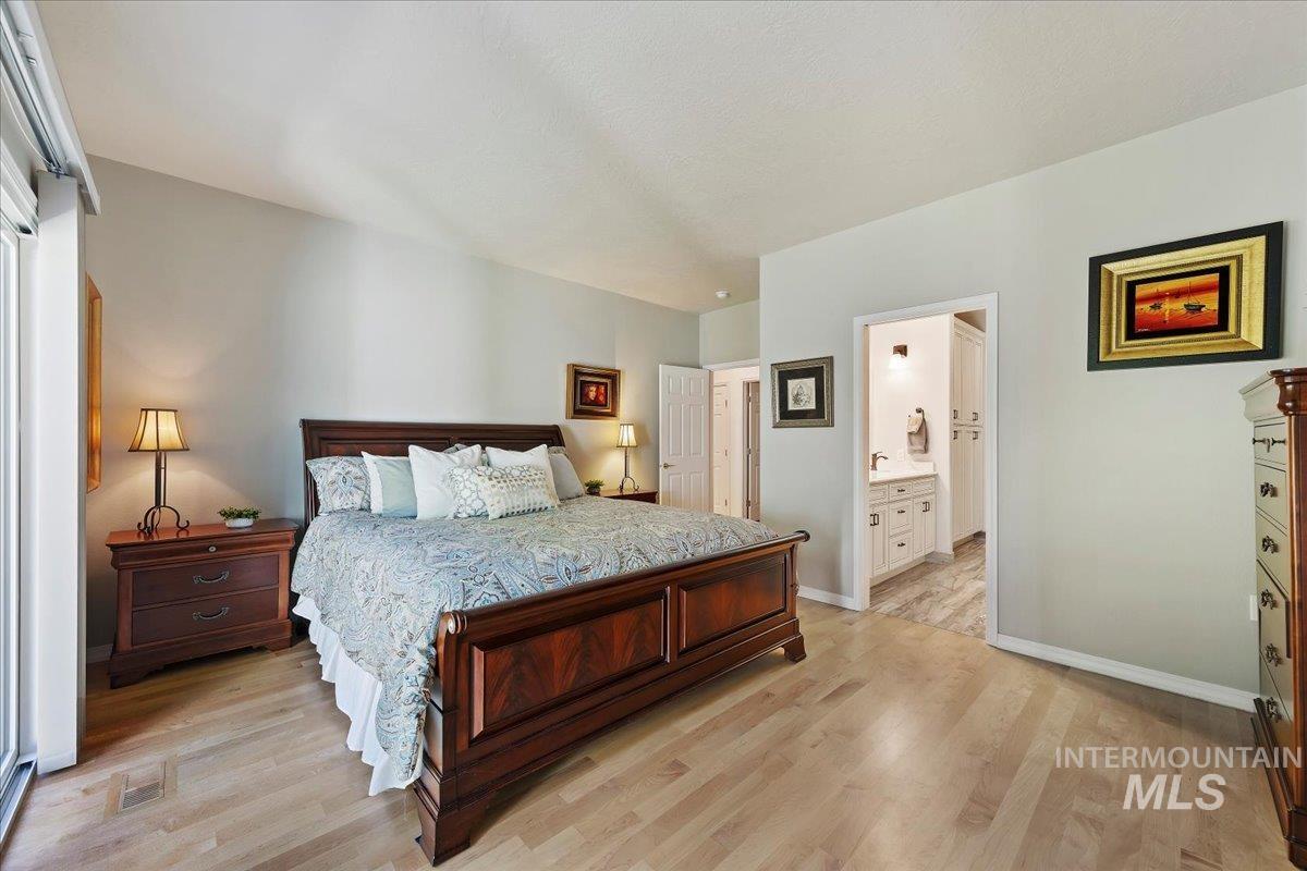 11820 W Dallan Dr, Boise, Idaho 83713, 4 Bedrooms, 2 Bathrooms, Residential For Sale, Price $637,500, 98985911