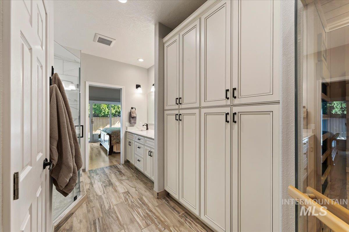 11820 W Dallan Dr, Boise, Idaho 83713, 4 Bedrooms, 2 Bathrooms, Residential For Sale, Price $637,500, 98985911