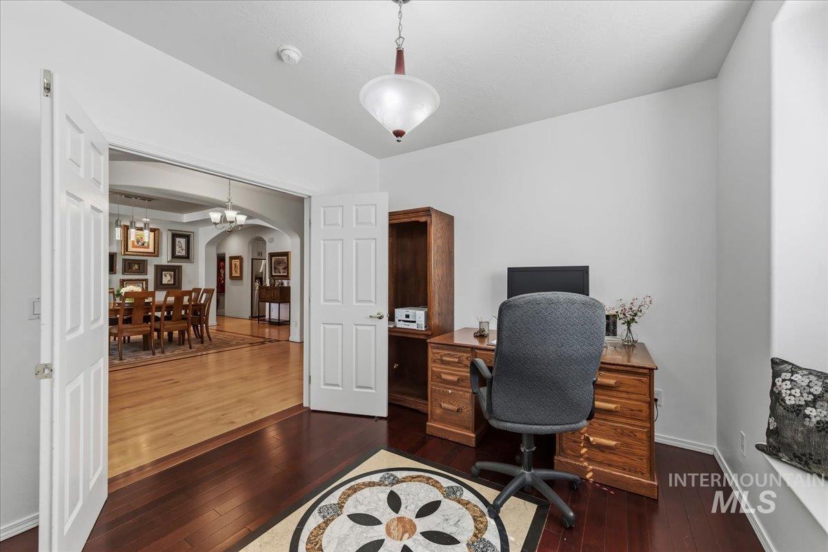 11820 W Dallan Dr, Boise, Idaho 83713, 4 Bedrooms, 2 Bathrooms, Residential For Sale, Price $637,500, 98985911