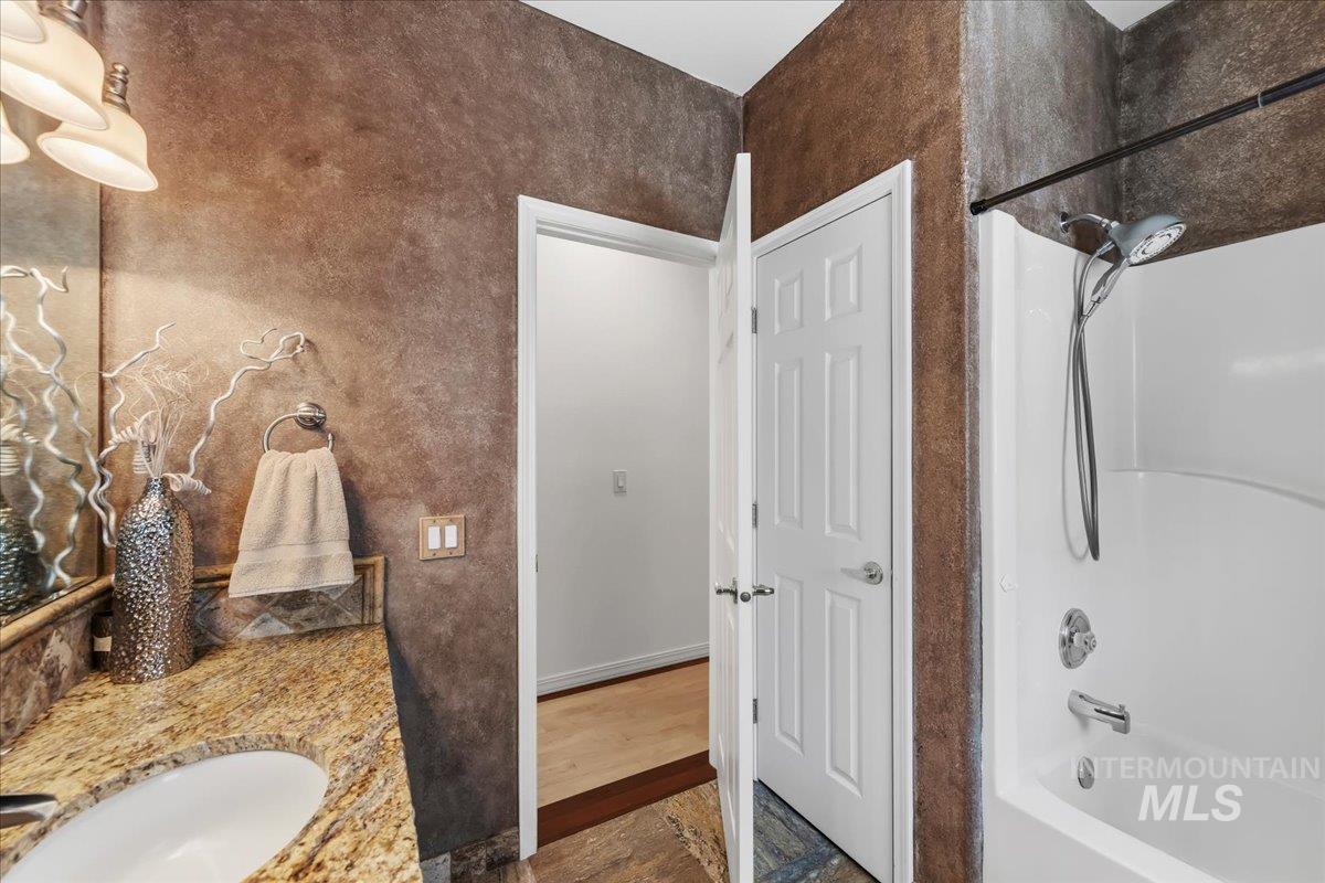 11820 W Dallan Dr, Boise, Idaho 83713, 4 Bedrooms, 2 Bathrooms, Residential For Sale, Price $637,500, 98985911