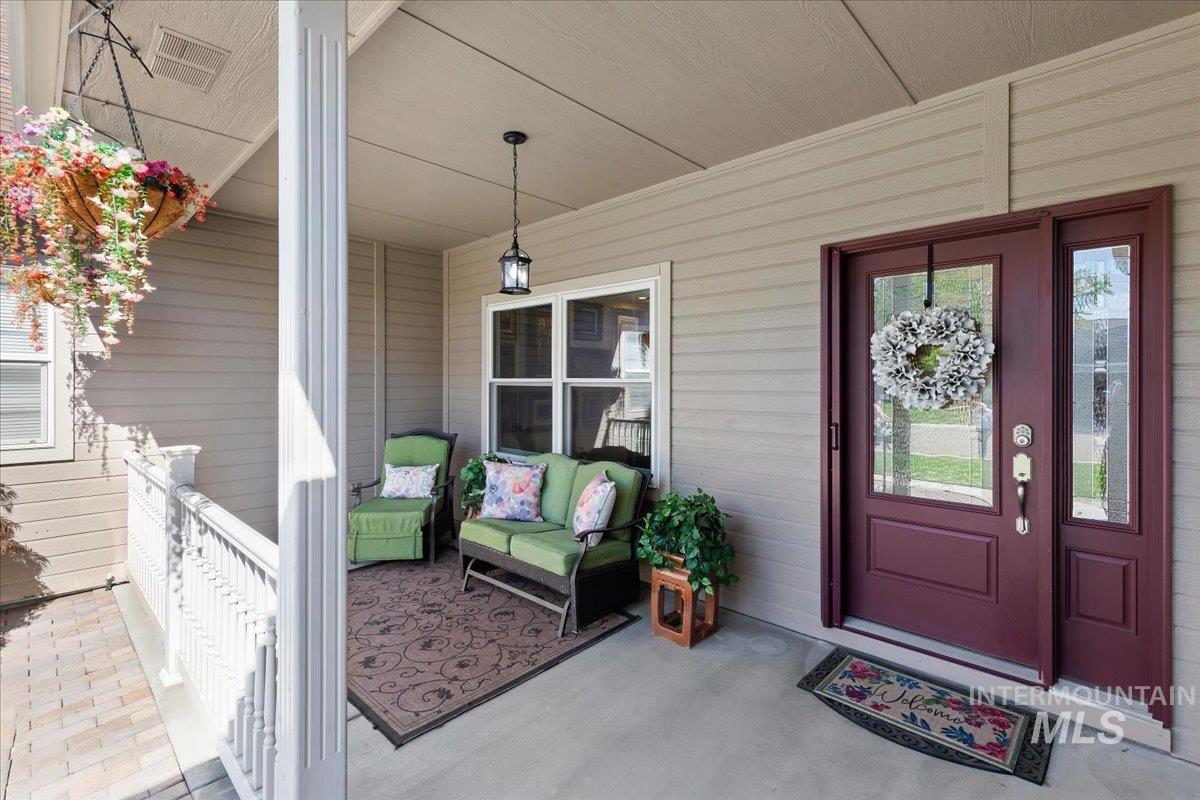11820 W Dallan Dr, Boise, Idaho 83713, 4 Bedrooms, 2 Bathrooms, Residential For Sale, Price $637,500, 98985911