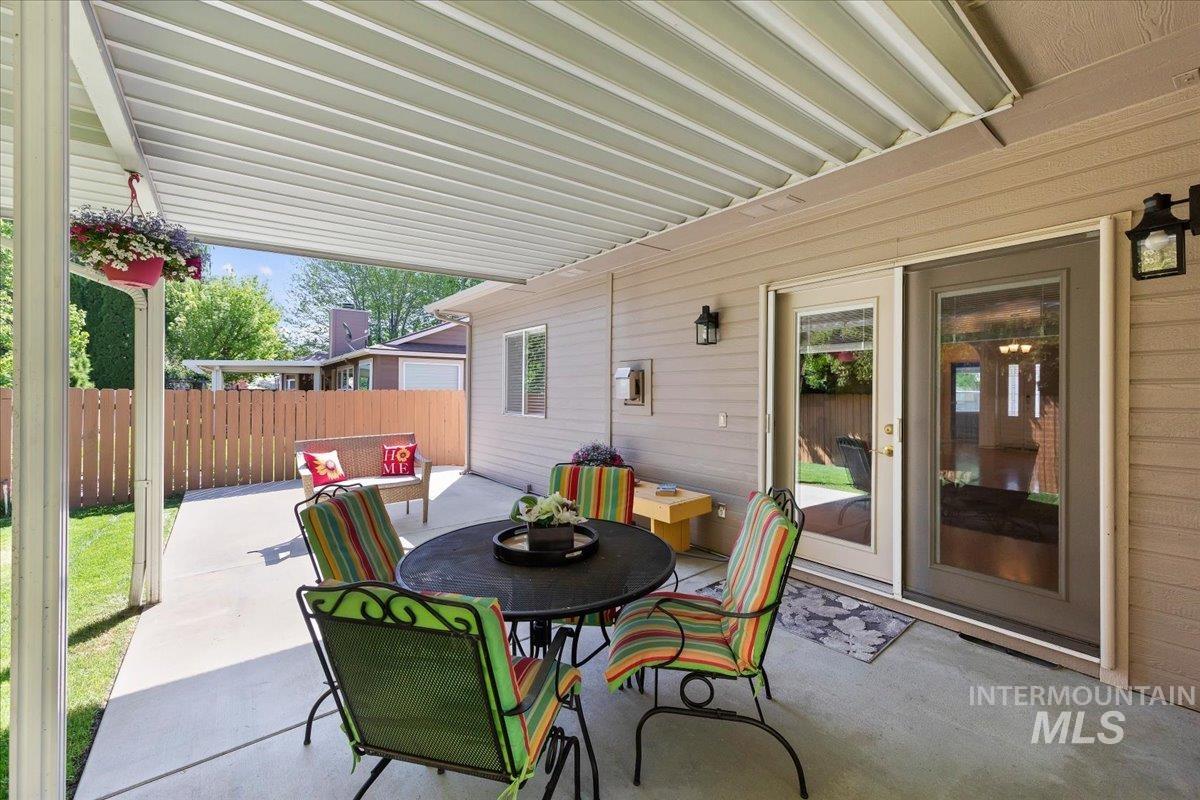 11820 W Dallan Dr, Boise, Idaho 83713, 4 Bedrooms, 2 Bathrooms, Residential For Sale, Price $637,500, 98985911