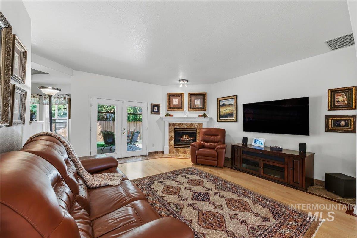 11820 W Dallan Dr, Boise, Idaho 83713, 4 Bedrooms, 2 Bathrooms, Residential For Sale, Price $637,500, 98985911