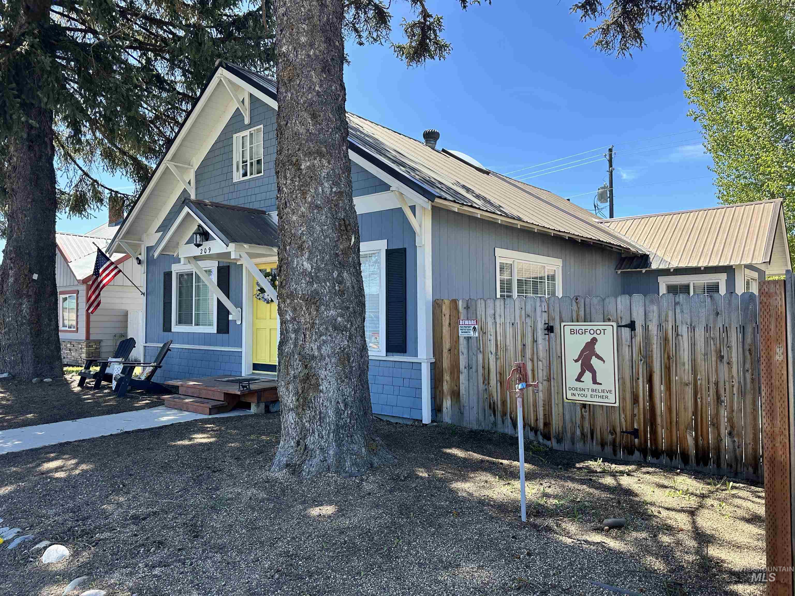 209 S Front St., Cascade, Idaho 83611, 4 Bedrooms, 3 Bathrooms, Residential For Sale, Price $540,000, 98985913