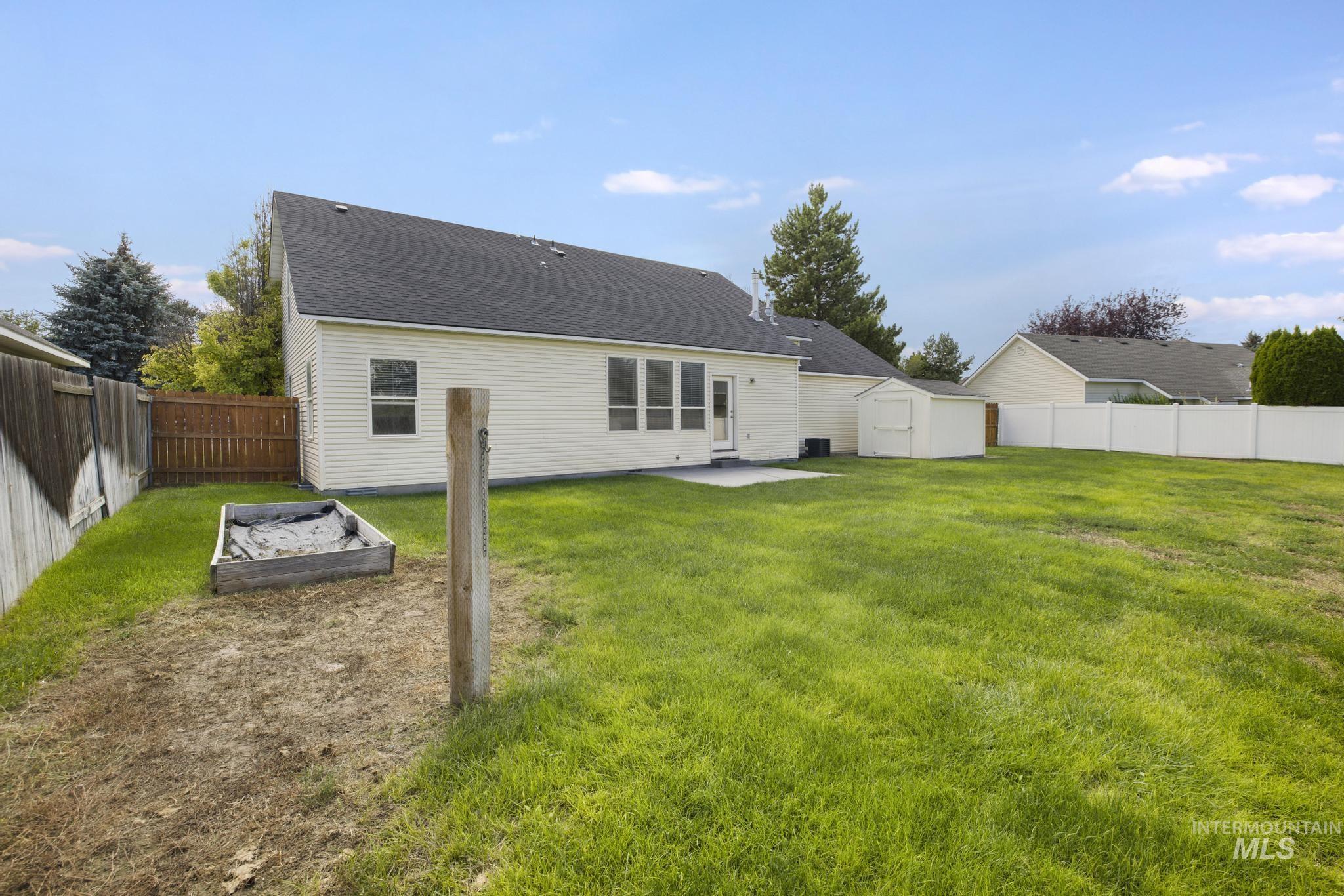 1963 Julie Lane, Twin Falls, Idaho 83301, 4 Bedrooms, 2 Bathrooms, Residential For Sale, Price $441,500,MLS 98985914