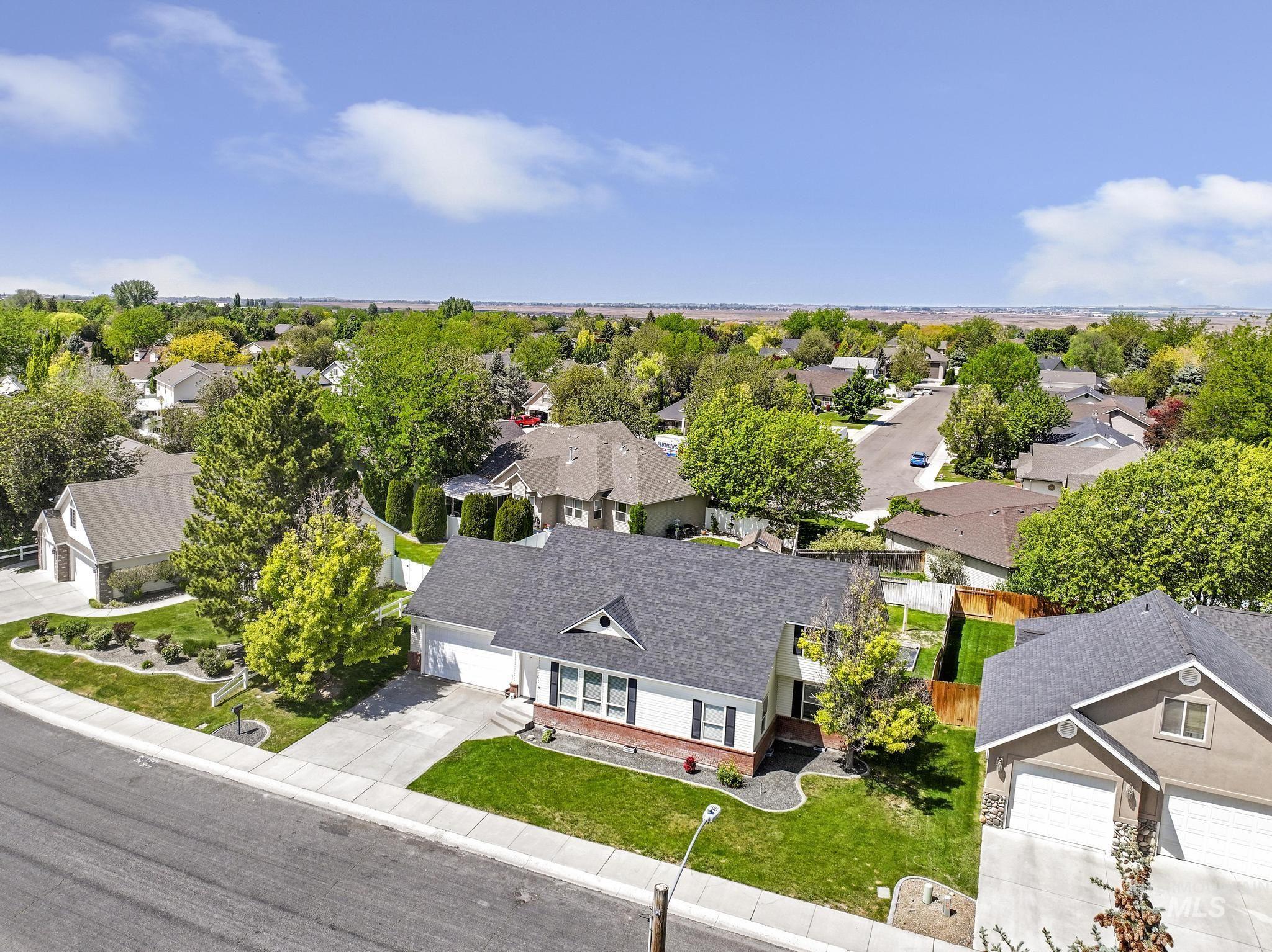 1963 Julie Lane, Twin Falls, Idaho 83301, 4 Bedrooms, 2 Bathrooms, Residential For Sale, Price $459,500, 98985914
