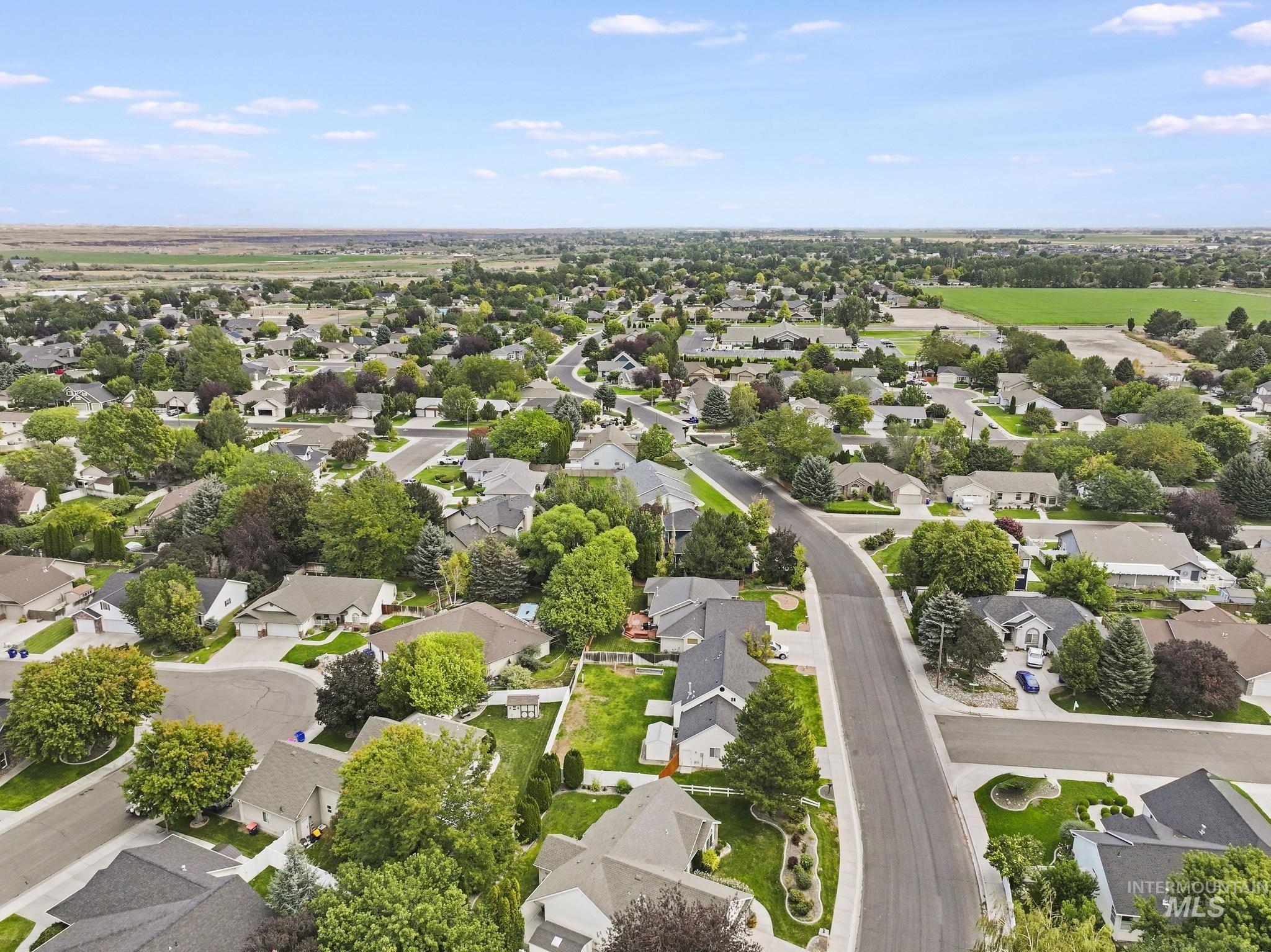 1963 Julie Lane, Twin Falls, Idaho 83301, 4 Bedrooms, 2 Bathrooms, Residential For Sale, Price $441,500,MLS 98985914