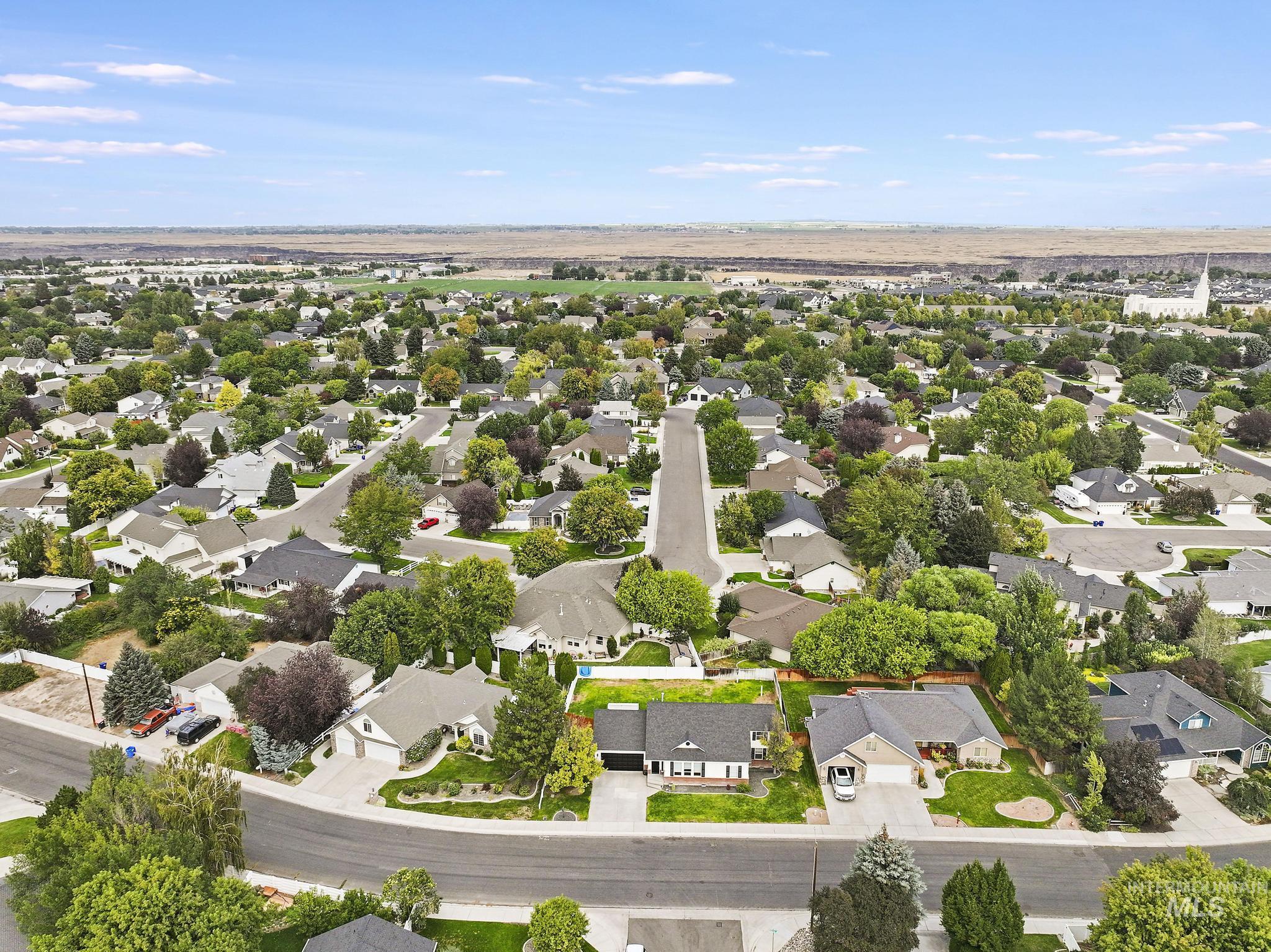 1963 Julie Lane, Twin Falls, Idaho 83301, 4 Bedrooms, 2 Bathrooms, Residential For Sale, Price $441,500,MLS 98985914