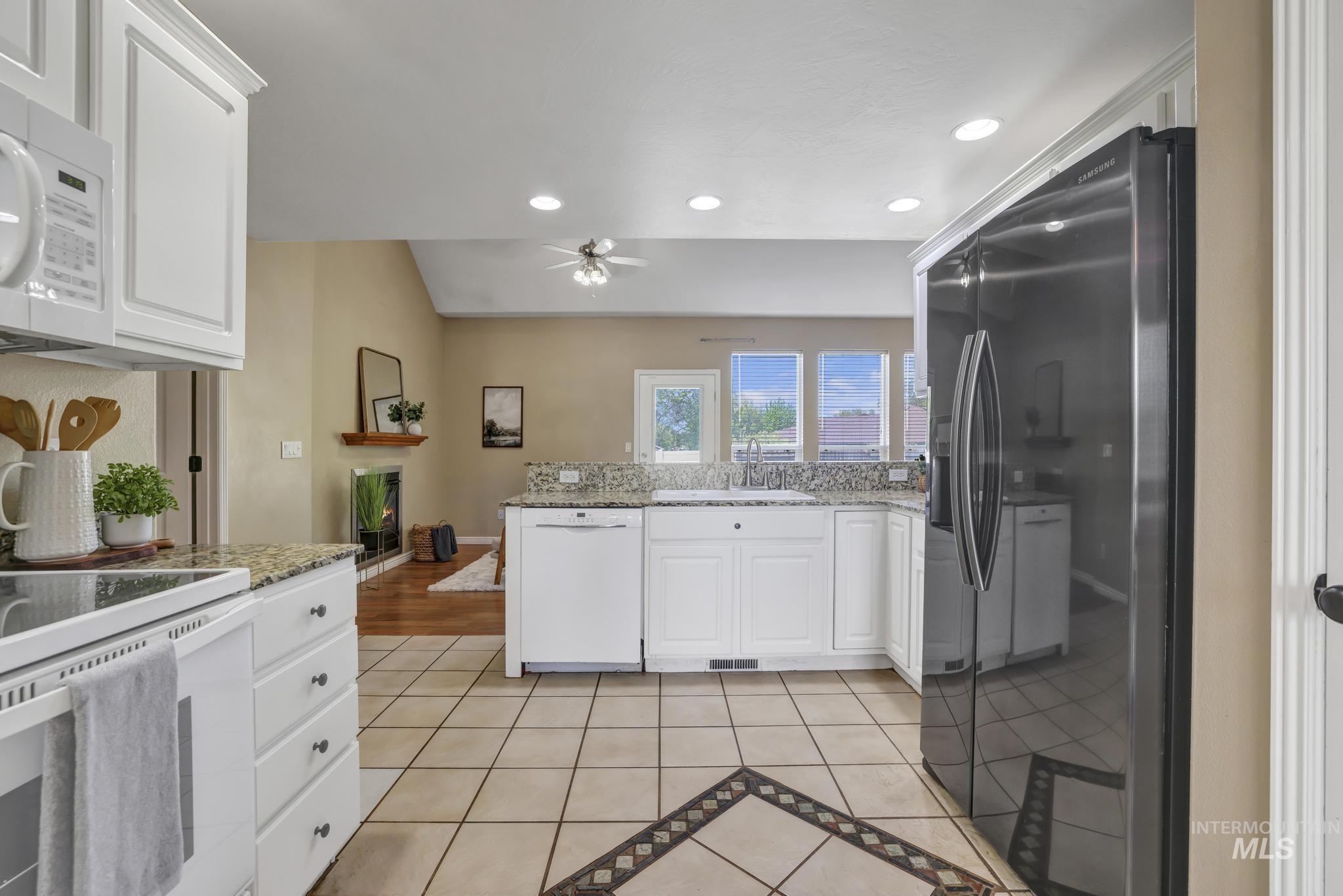 1963 Julie Lane, Twin Falls, Idaho 83301, 4 Bedrooms, 2 Bathrooms, Residential For Sale, Price $459,500, 98985914