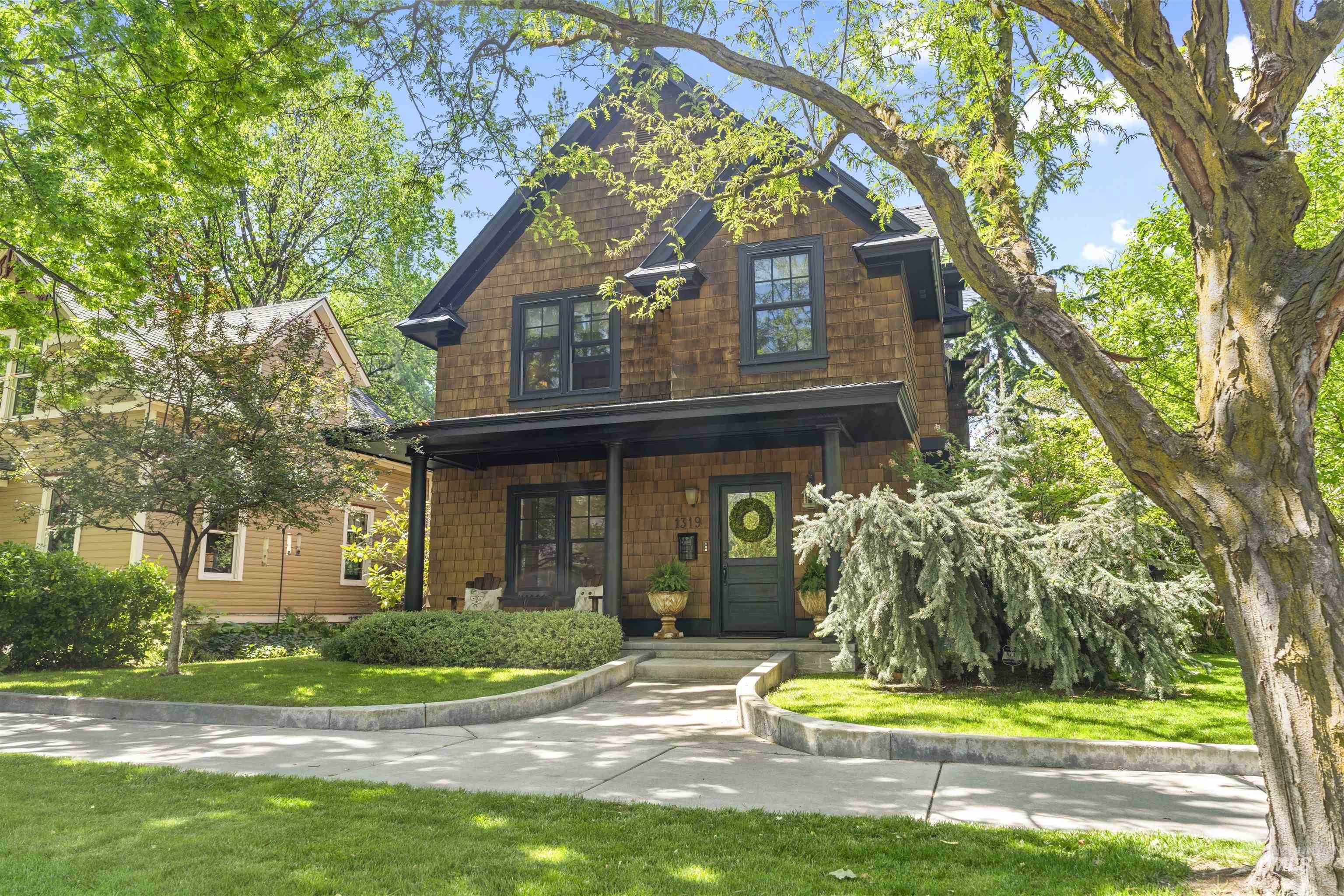 1319 N 6th Street, Boise, Idaho 83702-4314, 4 Bedrooms, 2.5 Bathrooms, Residential For Sale, Price $1,350,000, 98985915