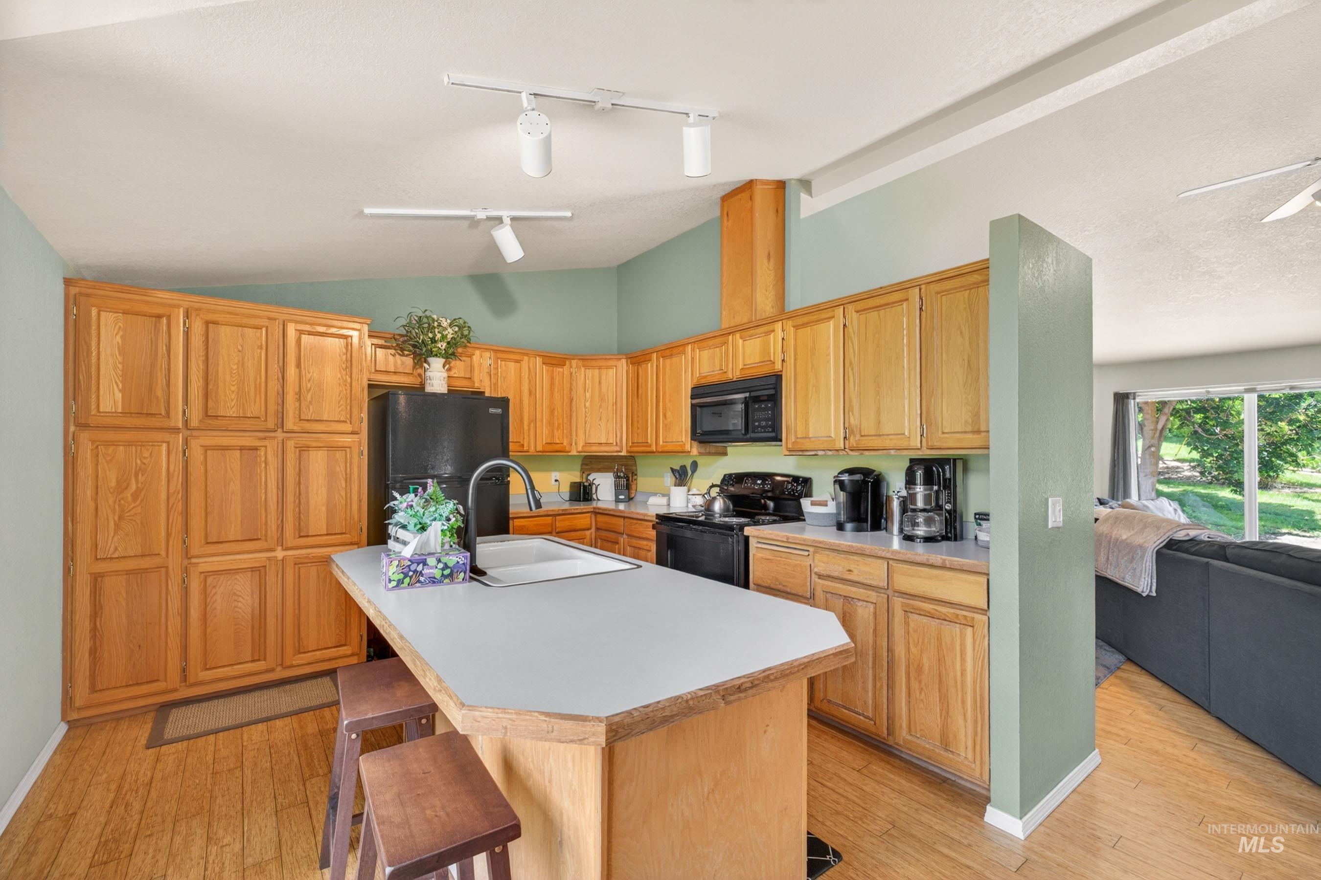 151 Cow Creek Road, Lucile, Idaho 83542, 3 Bedrooms, 2 Bathrooms, Residential For Sale, Price $595,000, 98985920