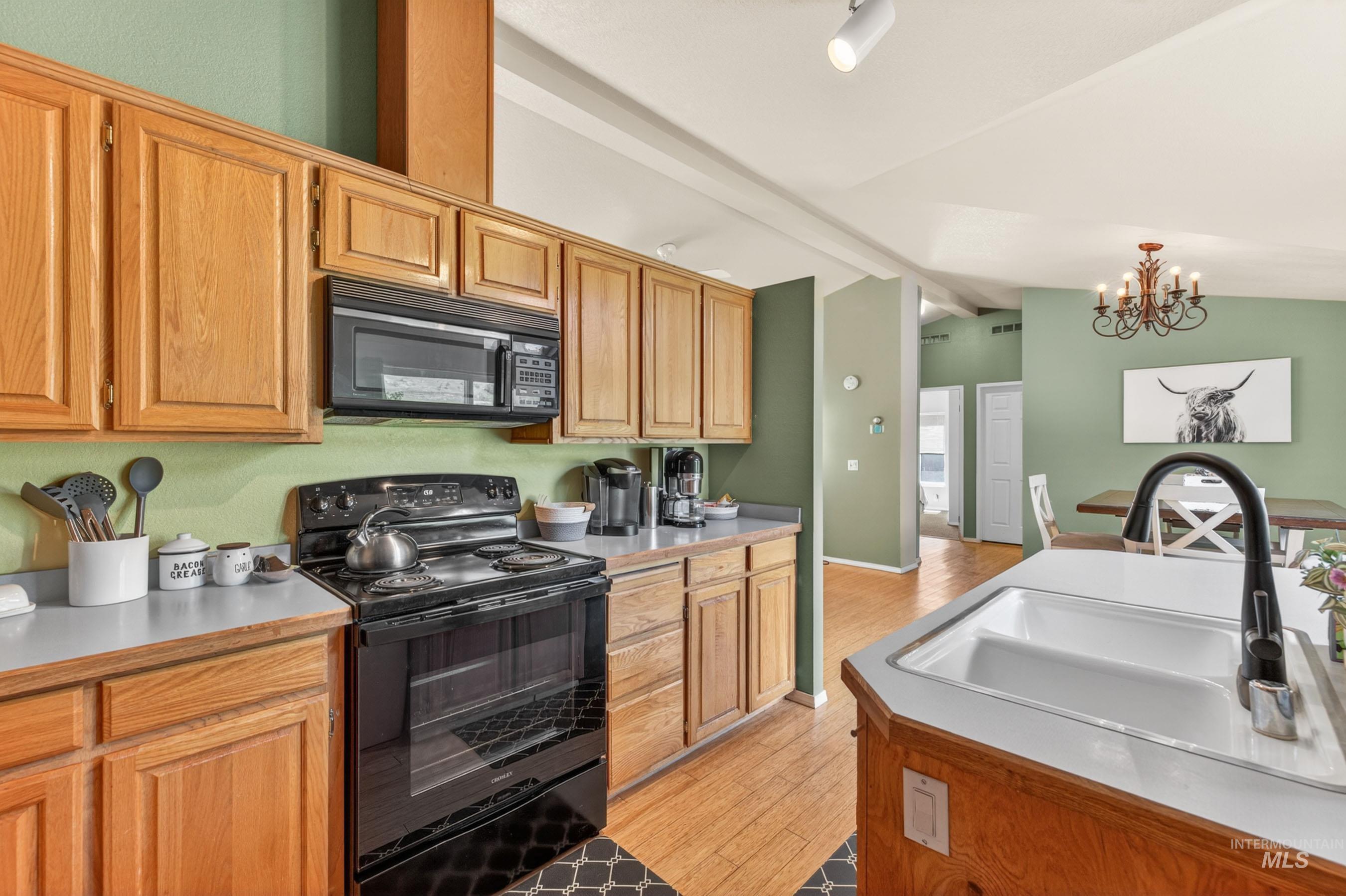 151 Cow Creek Road, Lucile, Idaho 83542, 3 Bedrooms, 2 Bathrooms, Residential For Sale, Price $595,000, 98985920