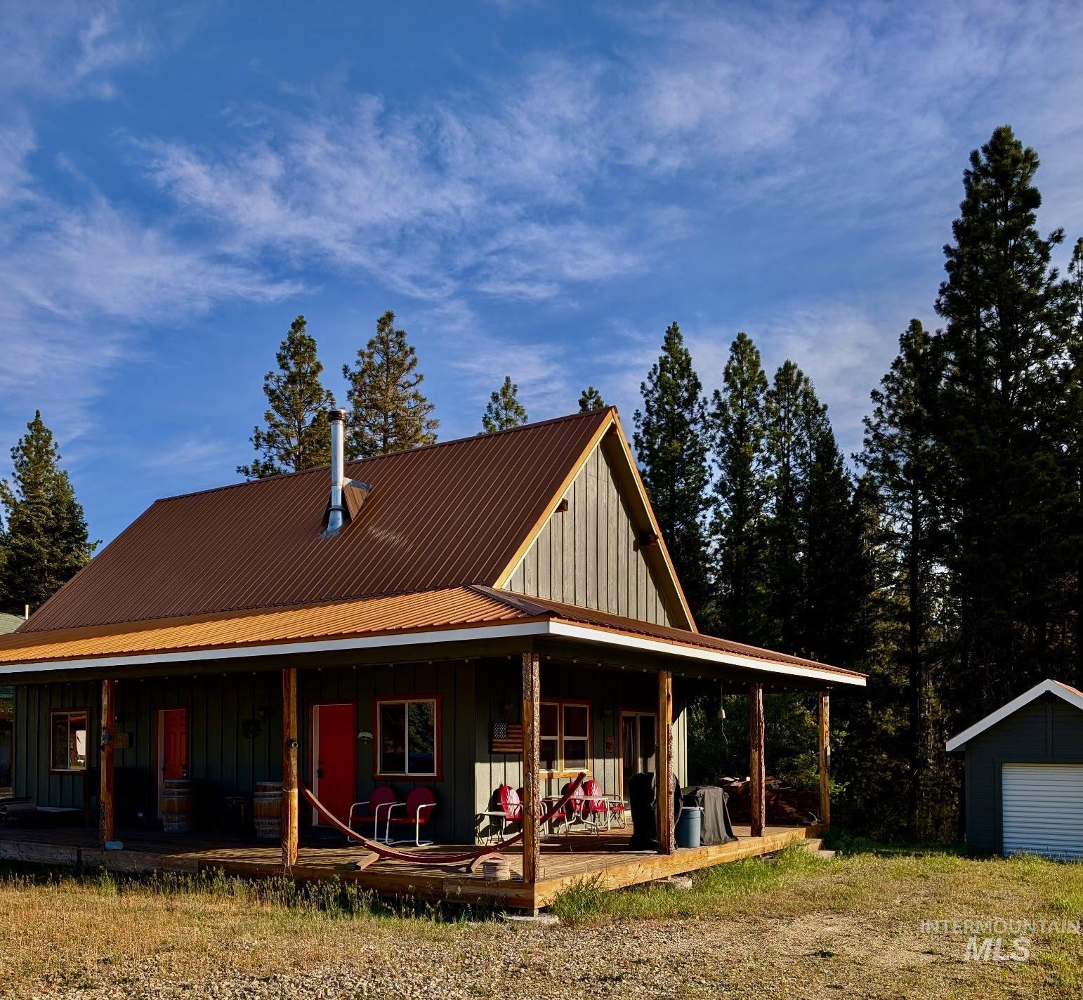 16 Skyline Ln, Garden Valley, Idaho 83622, 3 Bedrooms, 2 Bathrooms, Residential For Sale, Price $659,900,MLS 98985923