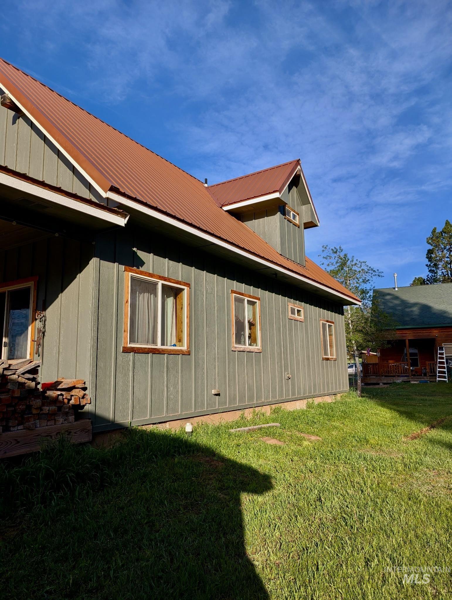 16 Skyline Ln, Garden Valley, Idaho 83622, 3 Bedrooms, 2 Bathrooms, Residential For Sale, Price $659,900, 98985923
