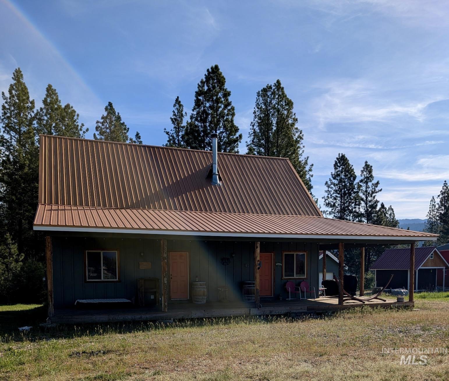 16 Skyline Ln, Garden Valley, Idaho 83622, 3 Bedrooms, 2 Bathrooms, Residential For Sale, Price $659,900, 98985923