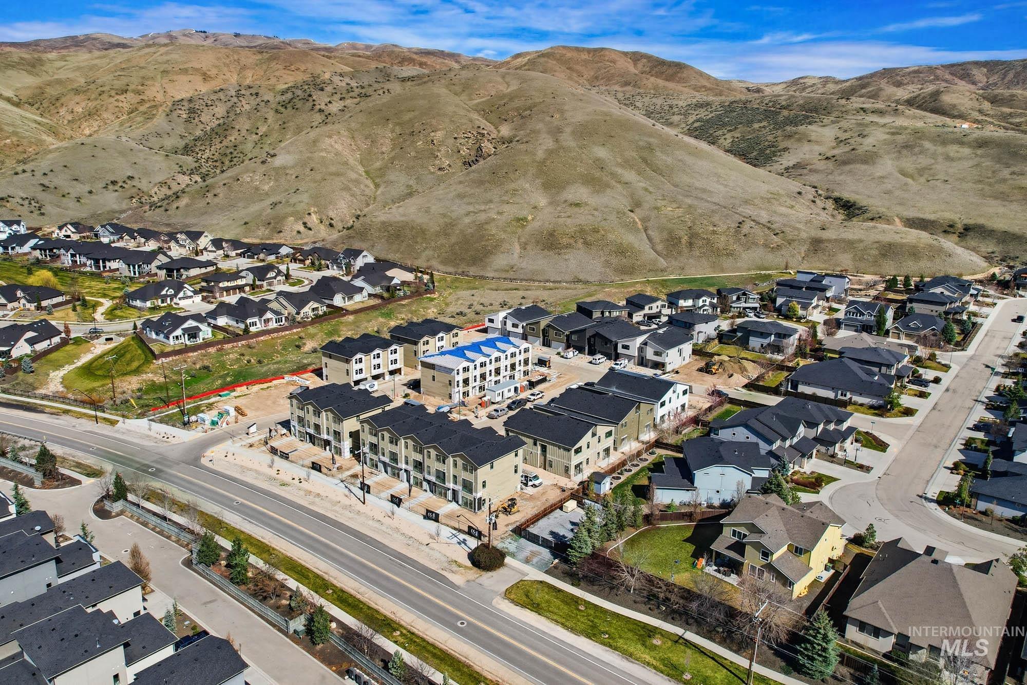 6916 E Gintz Dr, Boise, Idaho 83716, 3 Bedrooms, 3.5 Bathrooms, Residential For Sale, Price $617,000, 98985926