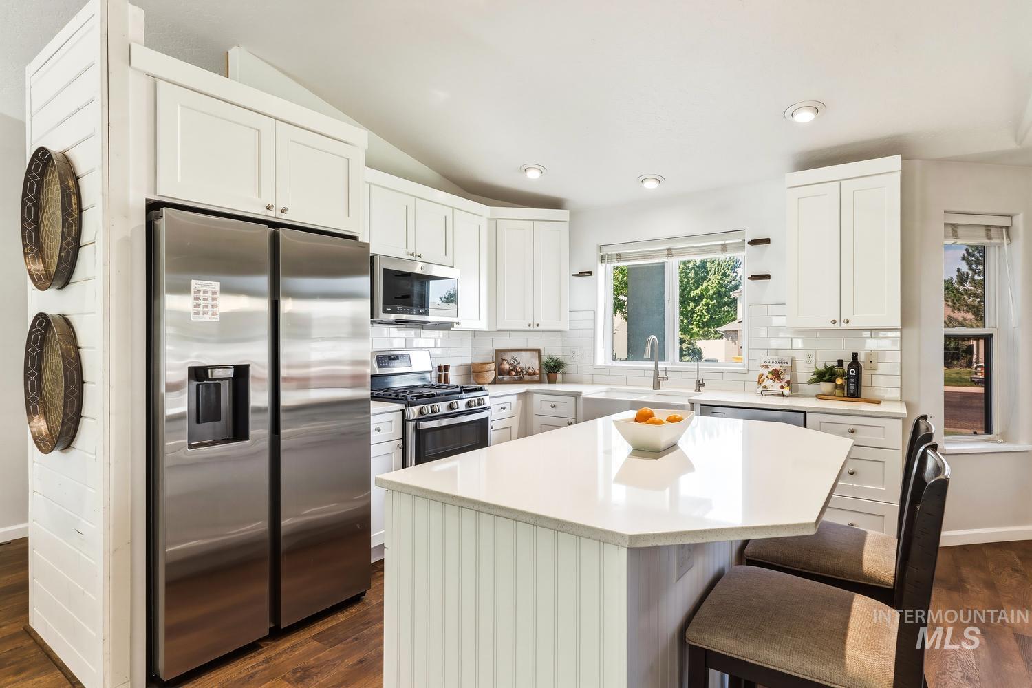 2508 S Chicago, Nampa, Idaho 83686, 3 Bedrooms, 2 Bathrooms, Residential For Sale, Price $415,000, 98985934