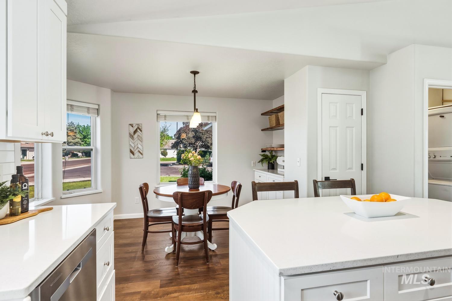 2508 S Chicago, Nampa, Idaho 83686, 3 Bedrooms, 2 Bathrooms, Residential For Sale, Price $415,000, 98985934