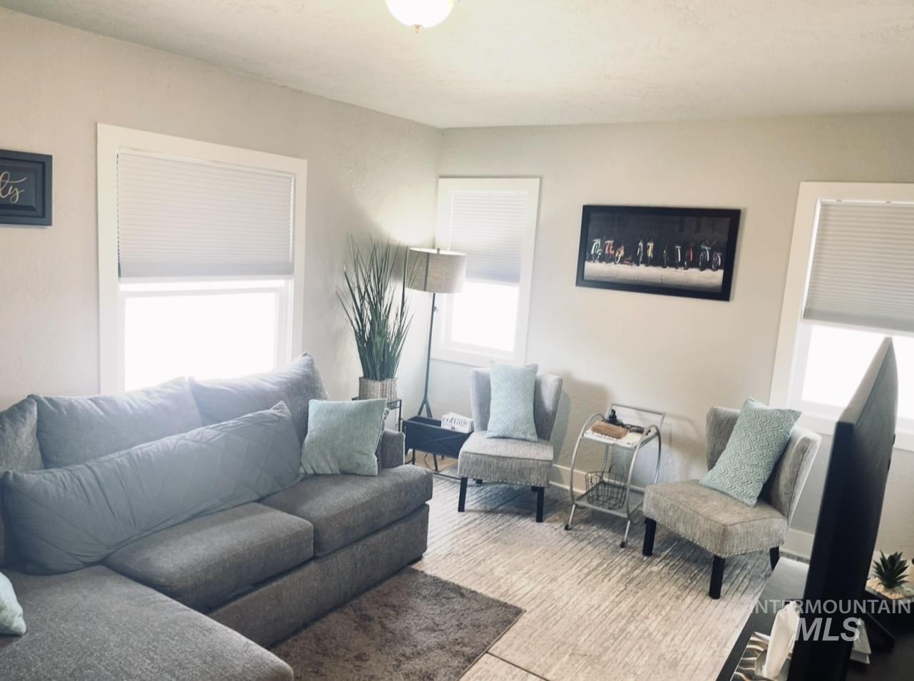 527 26th, Lewiston, Idaho 83501, 2 Bedrooms, 1 Bathroom, Residential For Sale, Price $350,000,MLS 98985936