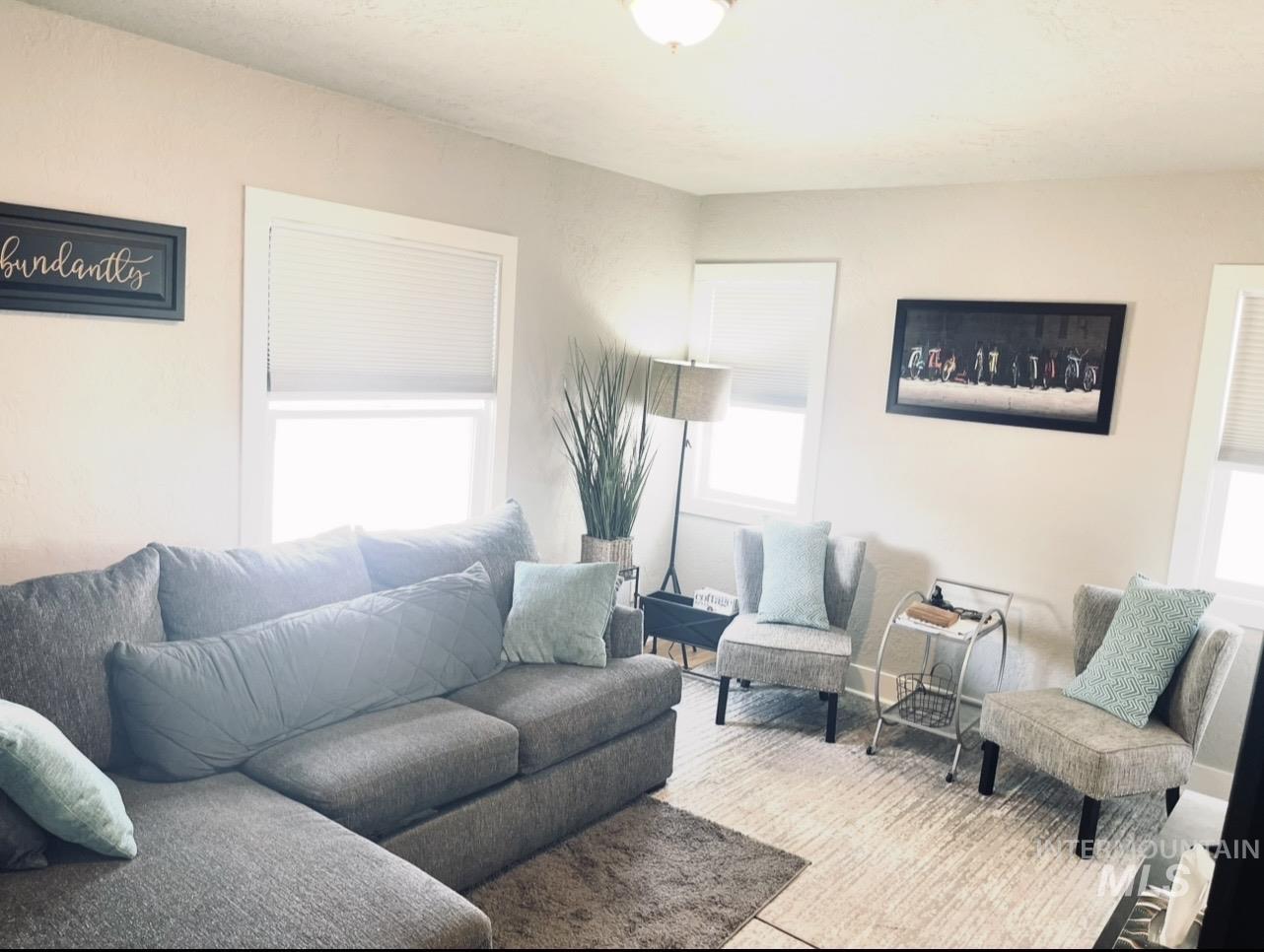 527 26th, Lewiston, Idaho 83501, 2 Bedrooms, 1 Bathroom, Residential For Sale, Price $350,000,MLS 98985936