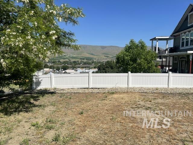 527 26th St, Lewiston, Idaho 83501, 2 Bedrooms, 1 Bathroom, Residential For Sale, Price $350,000,MLS 98985936