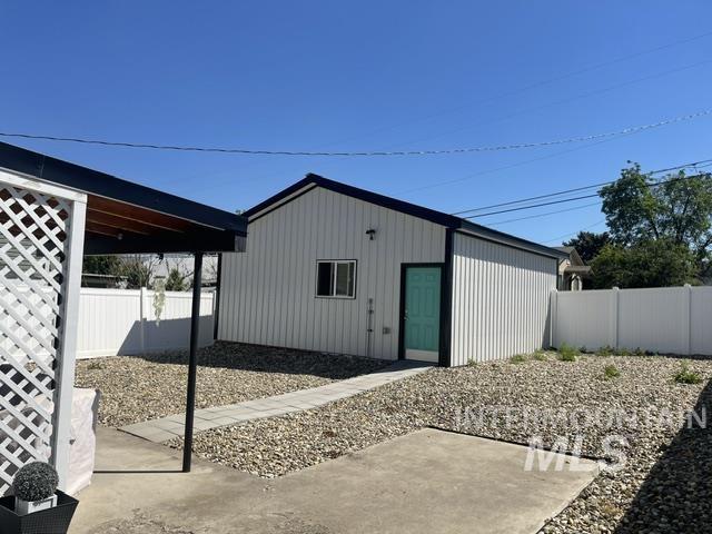 527 26th, Lewiston, Idaho 83501, 2 Bedrooms, 1 Bathroom, Residential For Sale, Price $350,000,MLS 98985936