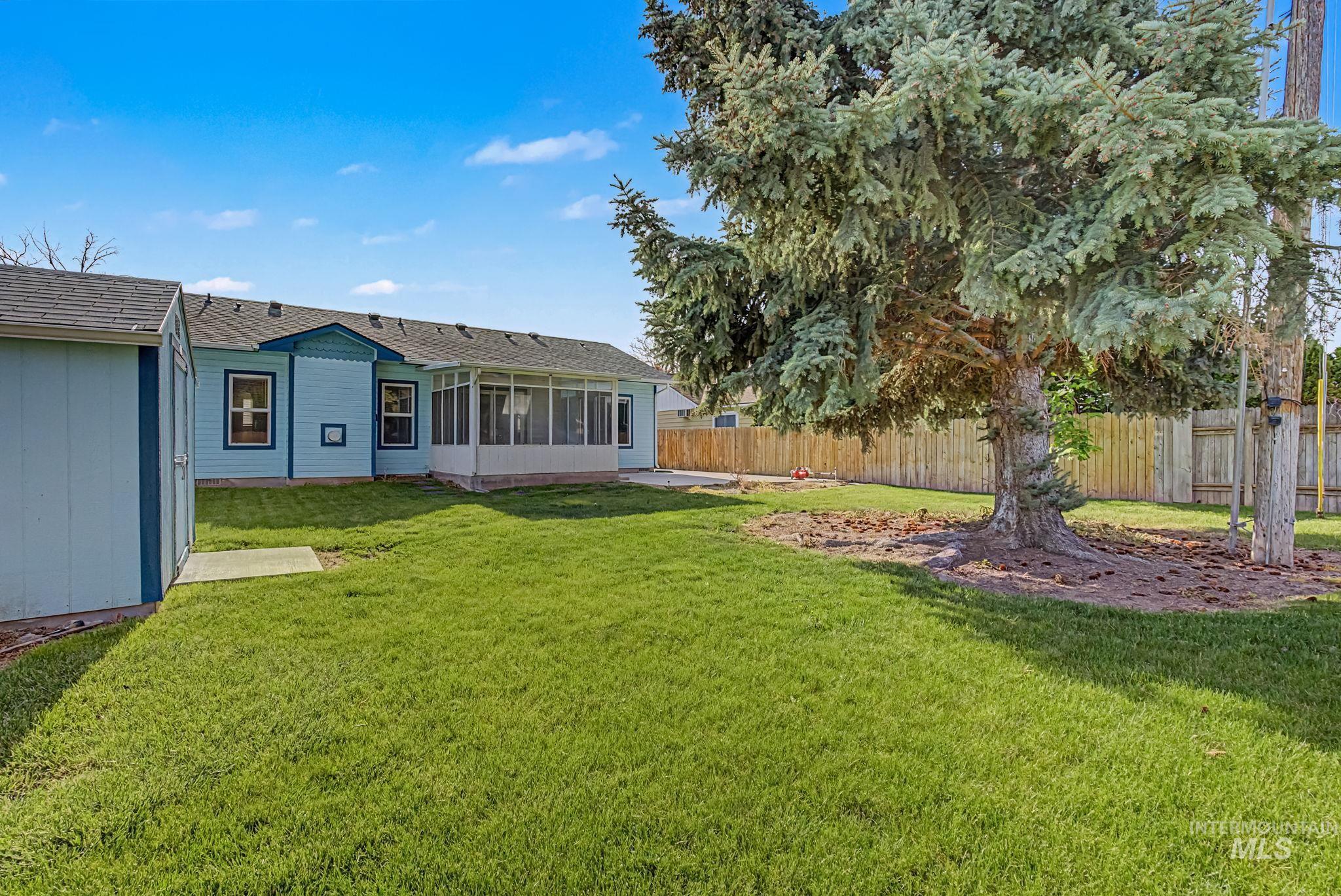2910 S Illinois, Caldwell, Idaho 83605, 3 Bedrooms, 2 Bathrooms, Residential For Sale, Price $359,900, 98985937