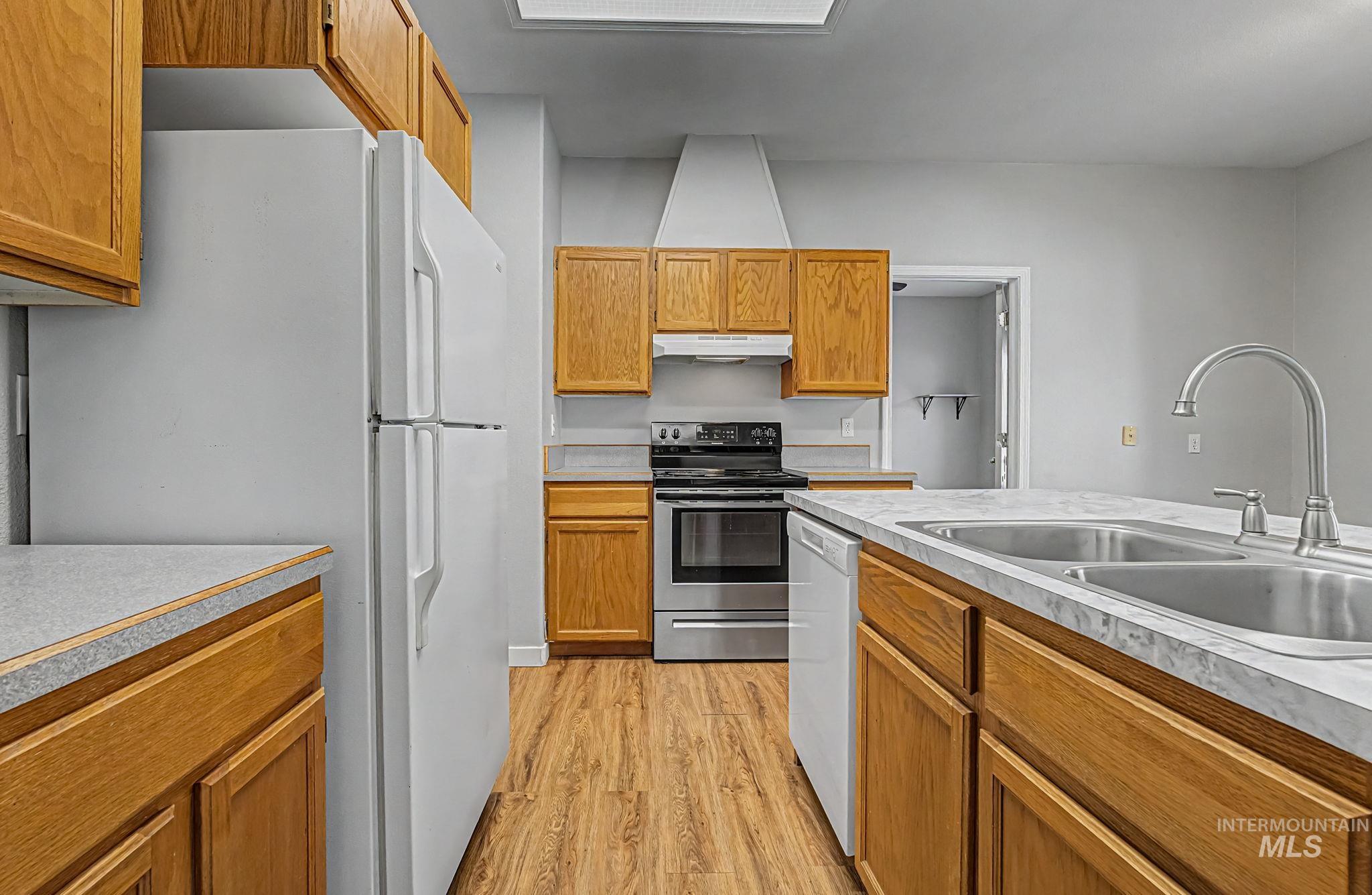 2910 S Illinois, Caldwell, Idaho 83605, 3 Bedrooms, 2 Bathrooms, Residential For Sale, Price $359,900, 98985937