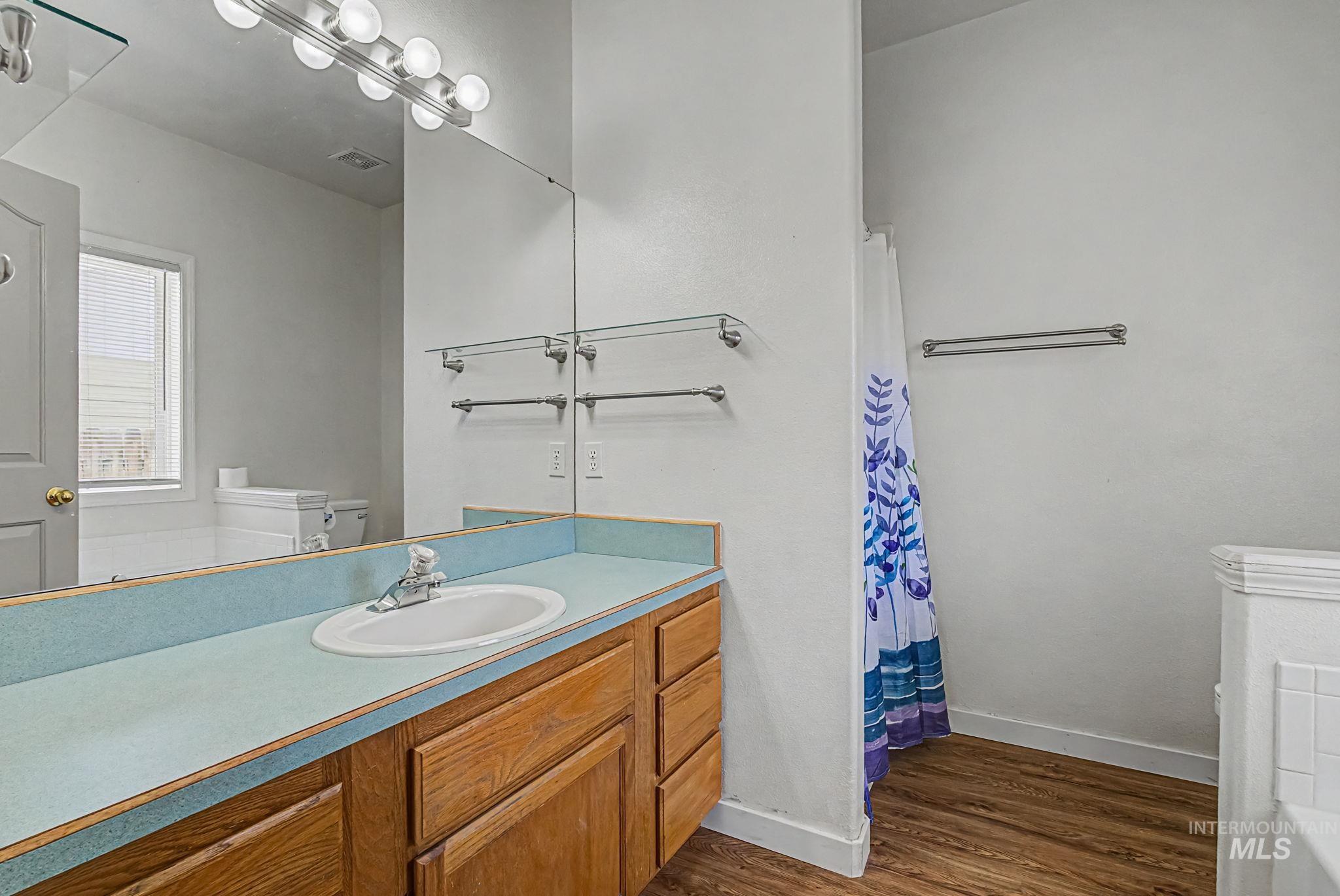 2910 S Illinois, Caldwell, Idaho 83605, 3 Bedrooms, 2 Bathrooms, Residential For Sale, Price $359,900, 98985937