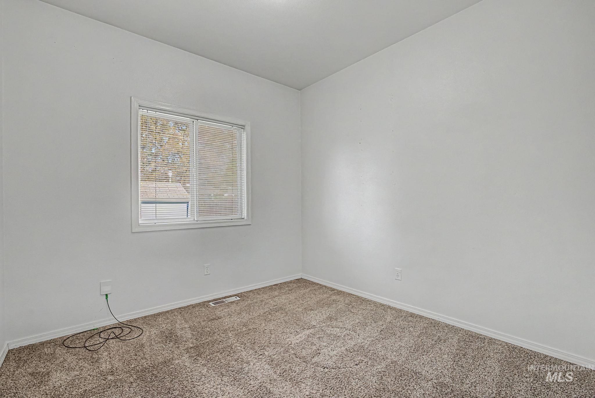 2910 S Illinois, Caldwell, Idaho 83605, 3 Bedrooms, 2 Bathrooms, Residential For Sale, Price $359,900, 98985937