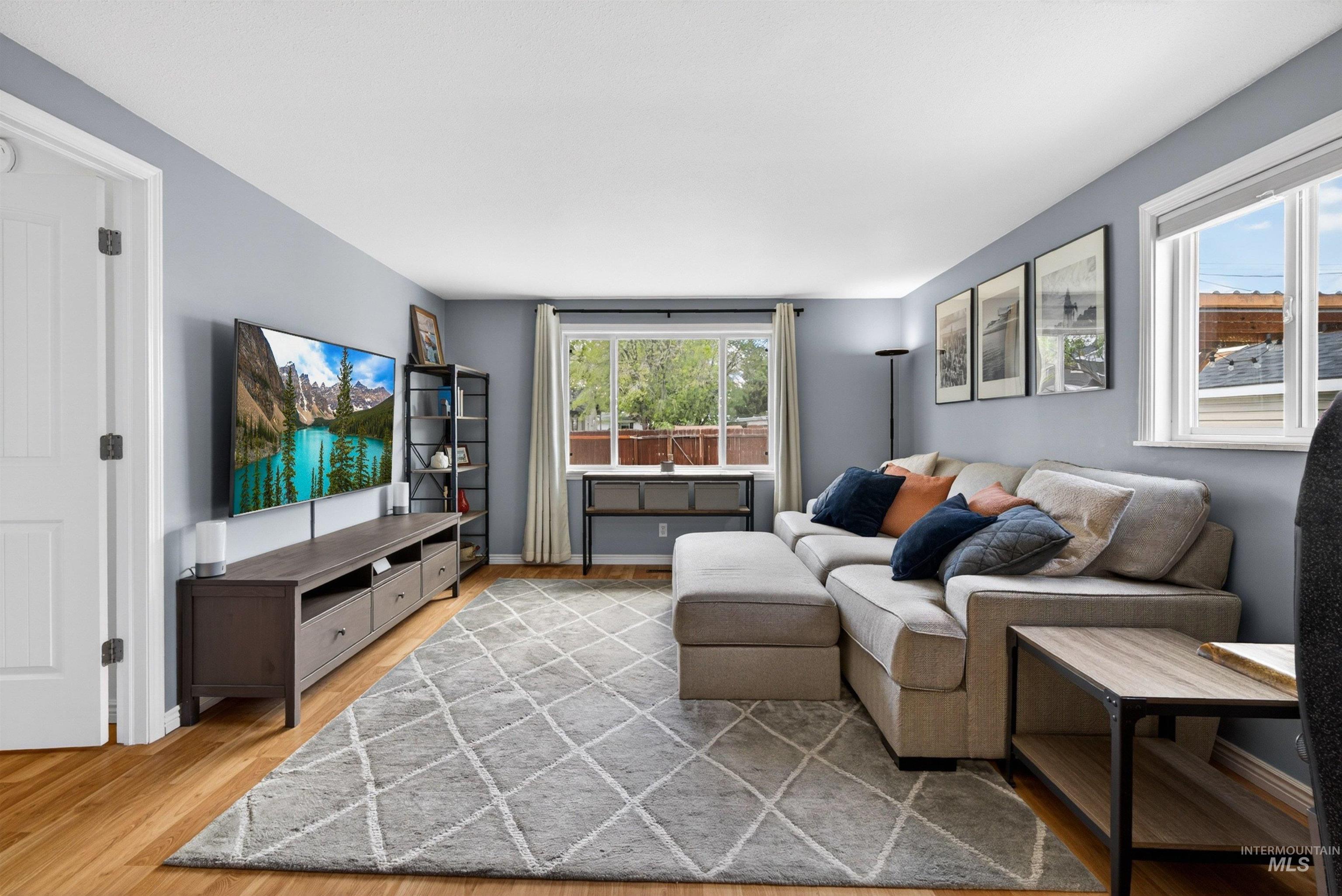 1323 S Vermont Avenue, Boise, Idaho 83706, 3 Bedrooms, 2 Bathrooms, Residential For Sale, Price $590,000, 98985938