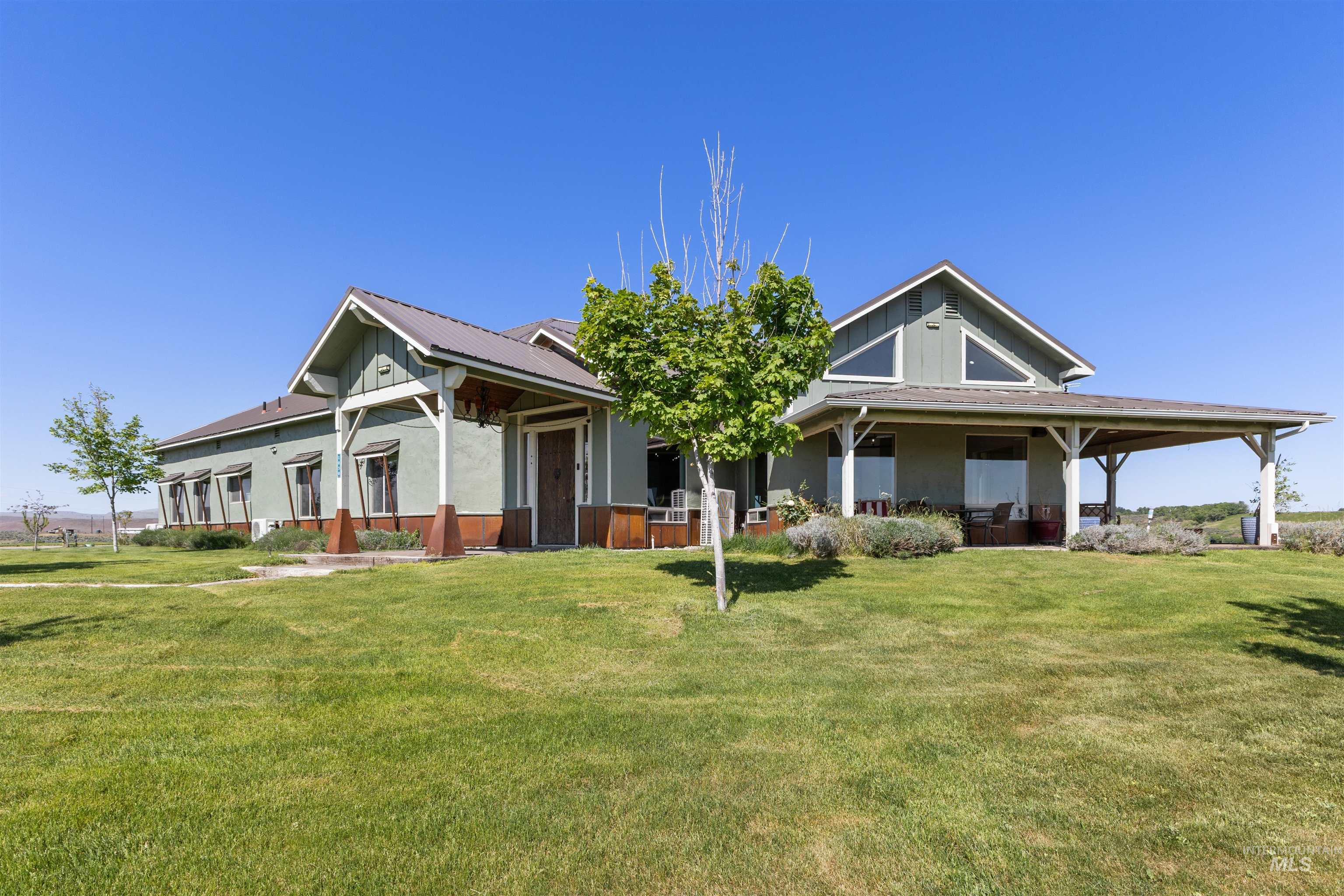 1030 Desert Glen Rd, Adrian, Oregon 97901, 4 Bedrooms, 3 Bathrooms, Residential For Sale, Price $1,777,000, 98985940