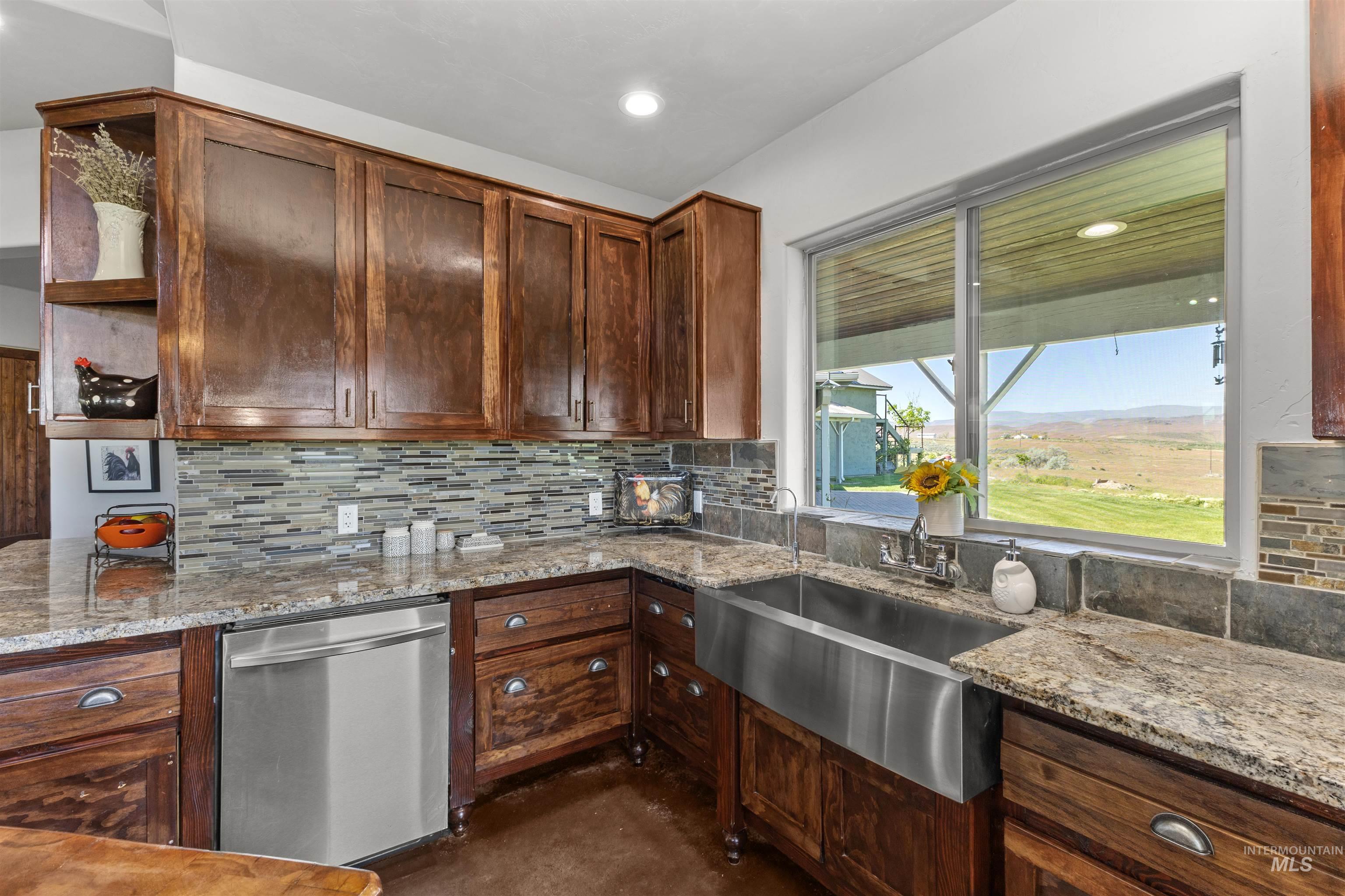 1030 Desert Glen Rd, Adrian, Oregon 97901, 4 Bedrooms, 3 Bathrooms, Residential For Sale, Price $1,777,000, 98985940