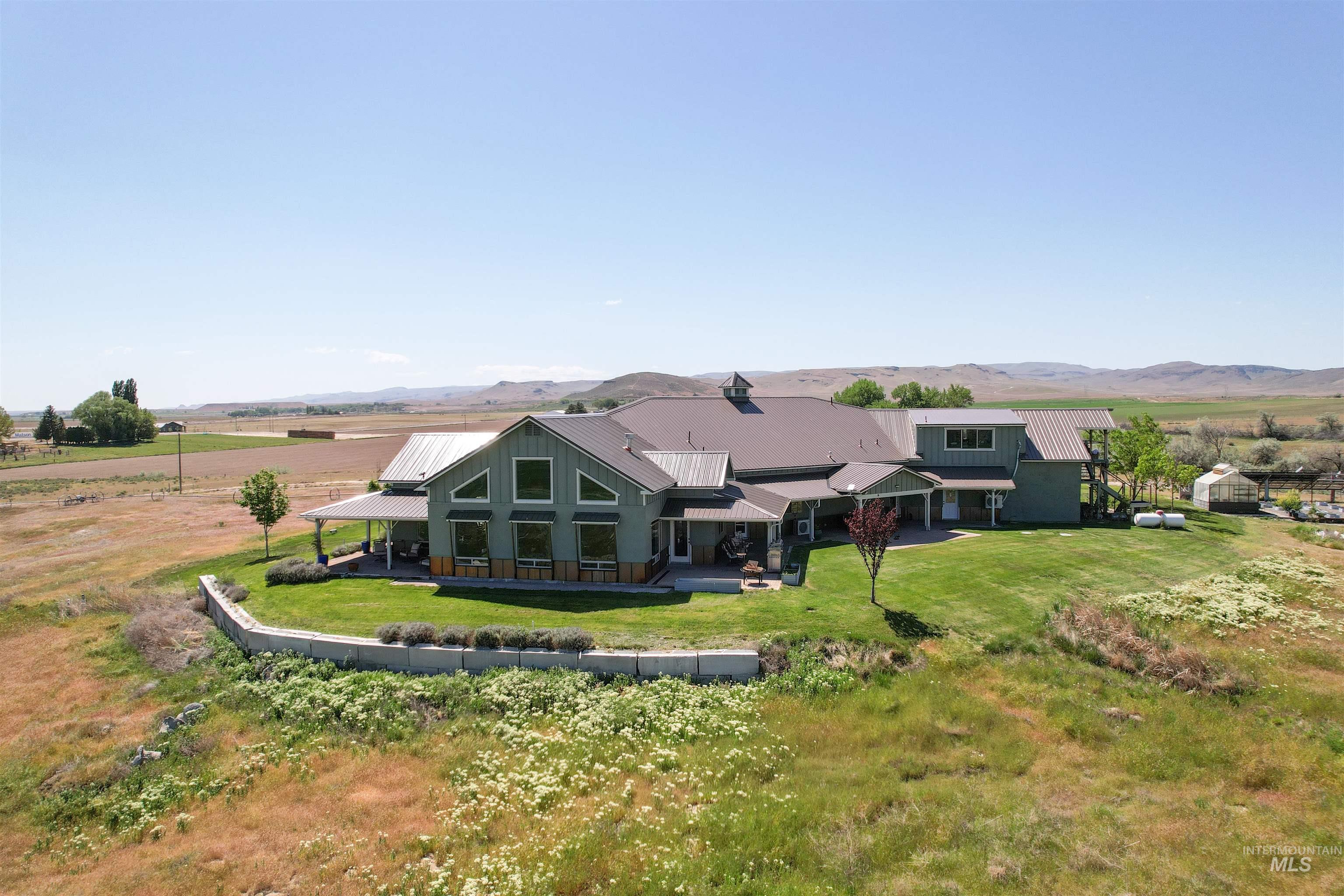 1030 Desert Glen Rd, Adrian, Oregon 97901, 4 Bedrooms, 3 Bathrooms, Residential For Sale, Price $1,777,000, 98985940