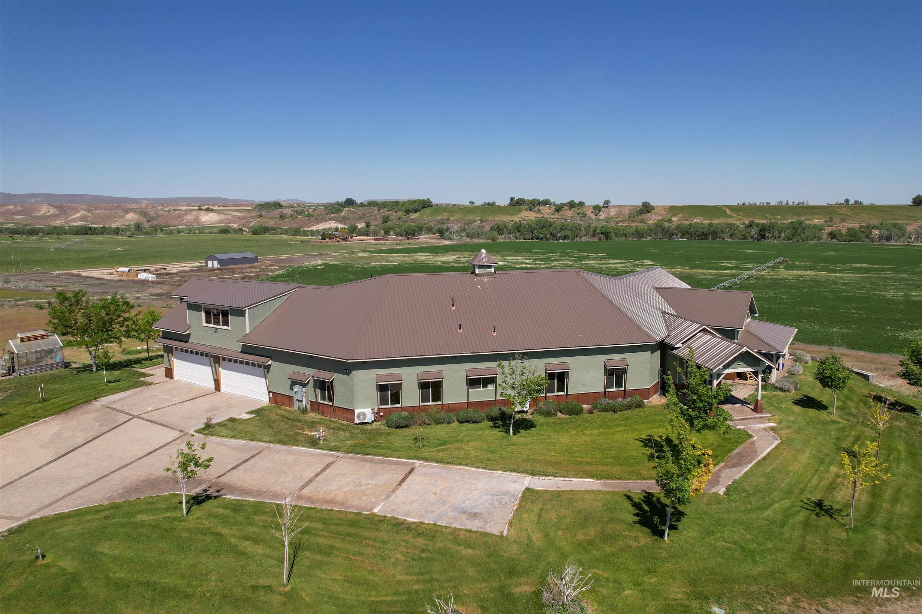 1030 Desert Glen Rd, Adrian, Oregon 97901, 4 Bedrooms, 3 Bathrooms, Residential For Sale, Price $1,777,000, 98985940