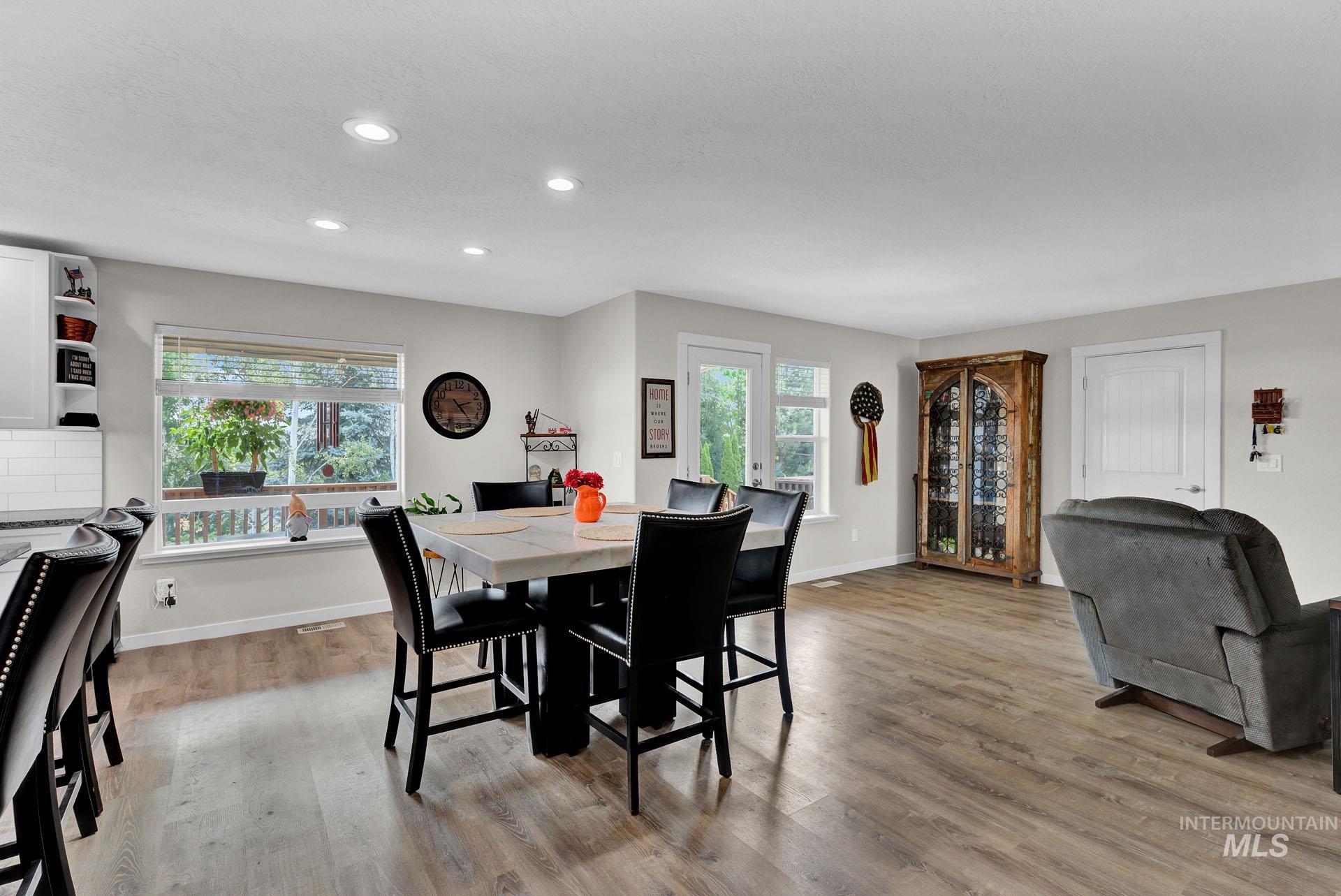 8089 S S Diego Way, Boise, Idaho 83709, 6 Bedrooms, 3.5 Bathrooms, Residential For Sale, Price $715,000,MLS 98985944