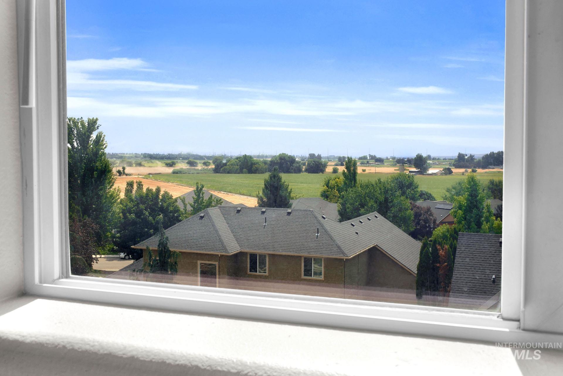 8089 S S Diego Way, Boise, Idaho 83709, 6 Bedrooms, 3.5 Bathrooms, Residential For Sale, Price $715,000,MLS 98985944