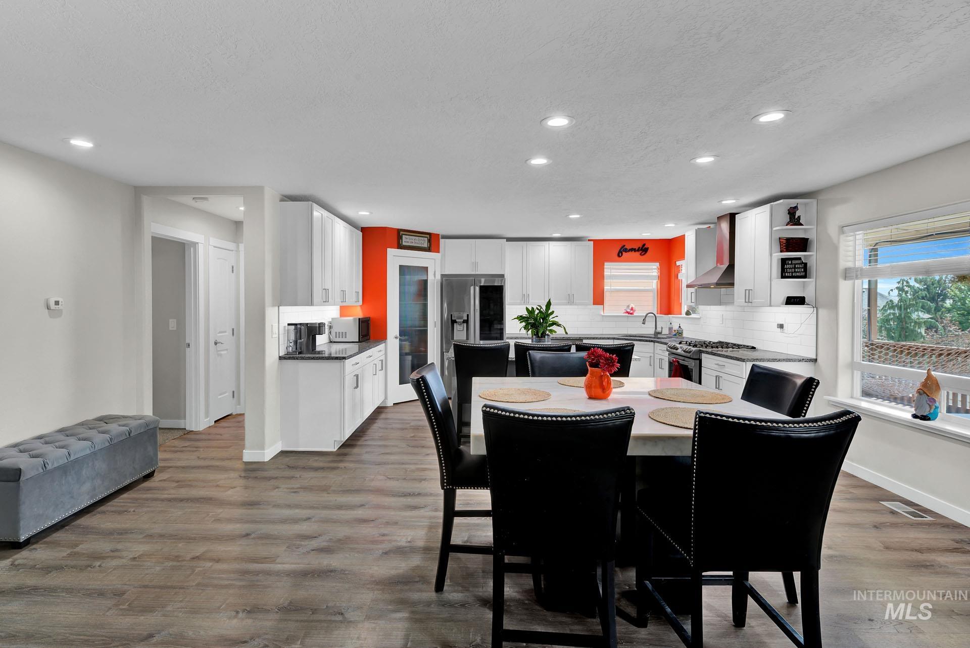8089 S S Diego Way, Boise, Idaho 83709, 6 Bedrooms, 3.5 Bathrooms, Residential For Sale, Price $715,000,MLS 98985944