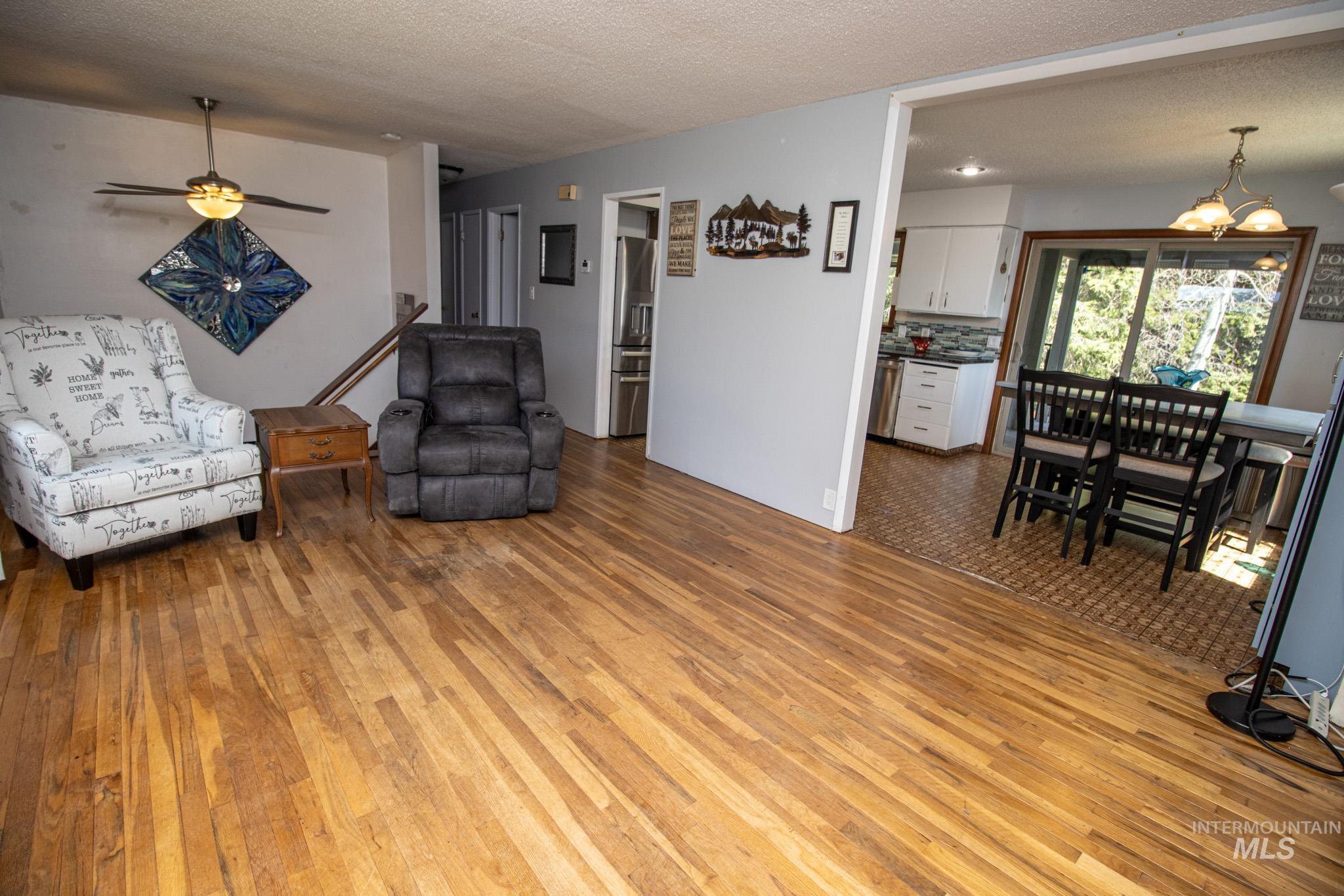 132 Timberline Dr, Pierce, Idaho 83546, 3 Bedrooms, 2 Bathrooms, Residential For Sale, Price $275,000,MLS 98985946