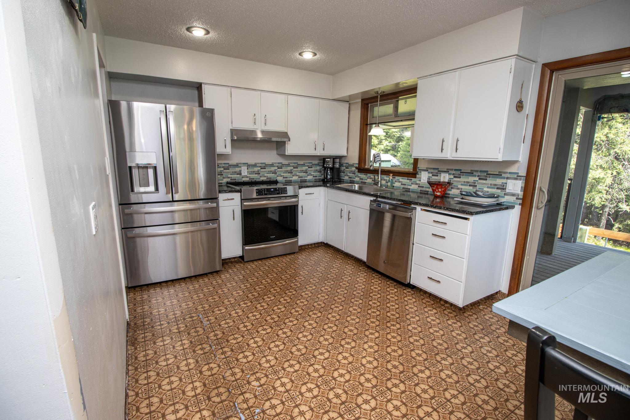 132 Timberline Dr, Pierce, Idaho 83546, 3 Bedrooms, 2 Bathrooms, Residential For Sale, Price $275,000,MLS 98985946