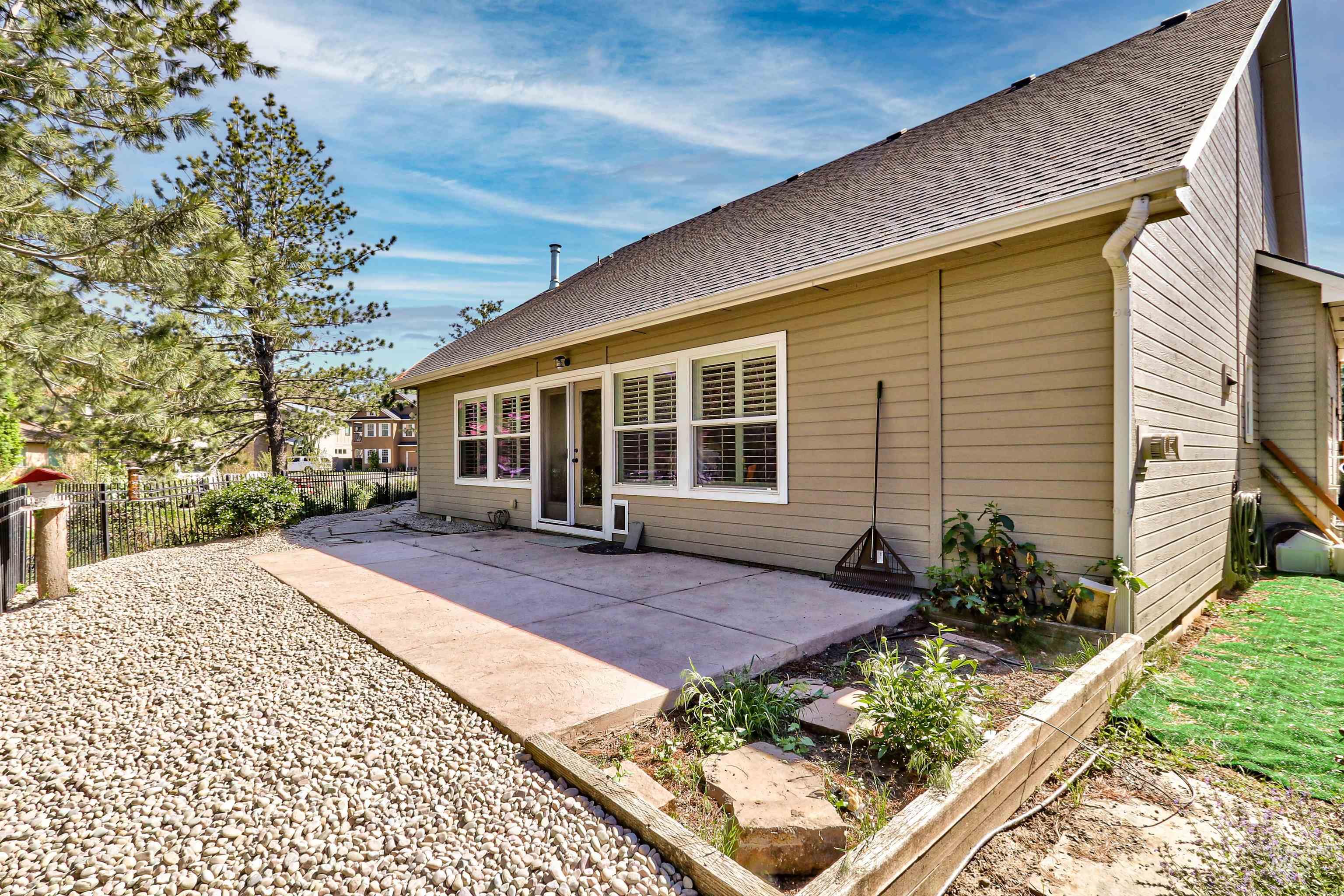 892 S Capitola Way, Boise, Idaho 83712, 3 Bedrooms, 4 Bathrooms, Residential For Sale, Price $899,999,MLS 98985948