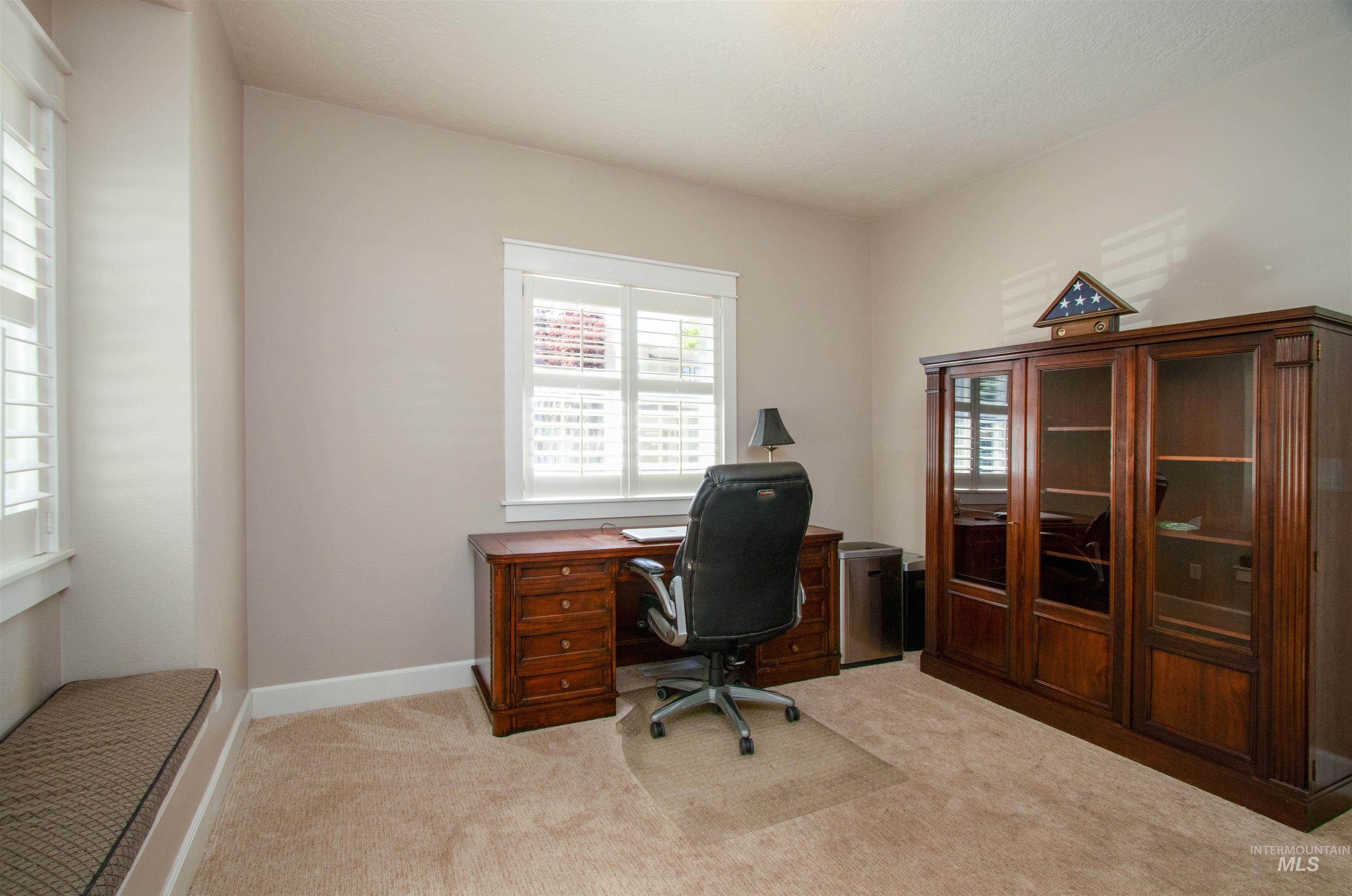 892 S Capitola Way, Boise, Idaho 83712, 3 Bedrooms, 4 Bathrooms, Residential For Sale, Price $899,999,MLS 98985948