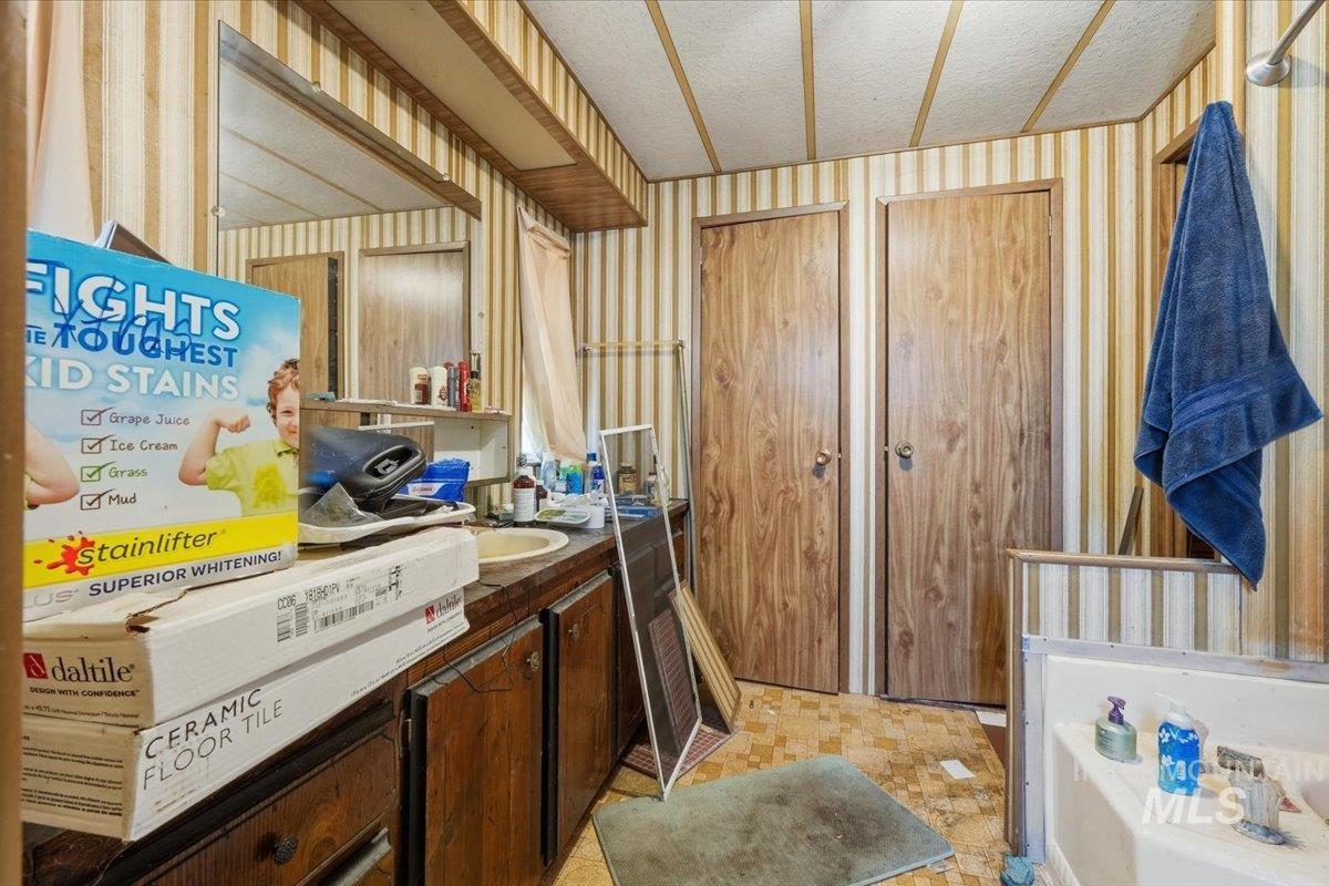 8383 Florence St, Emmett, Idaho 83617, 2 Bedrooms, 1 Bathroom, Residential For Sale, Price $124,900, 98985949
