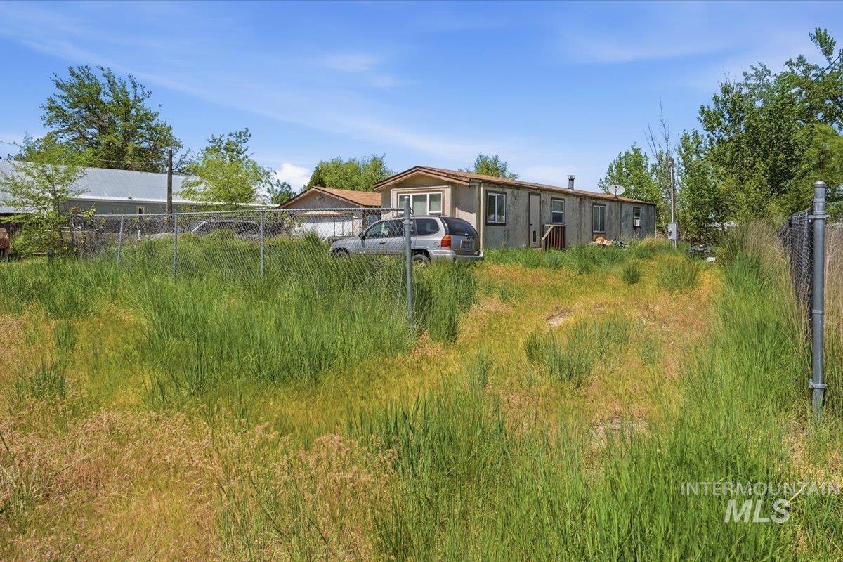 8383 Florence St, Emmett, Idaho 83617, 2 Bedrooms, 1 Bathroom, Residential For Sale, Price $124,900, 98985949